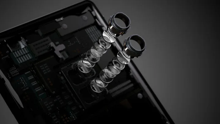 Sony công bố Xperia XZ2 Premium với màn hình 4K HDR và camera kép