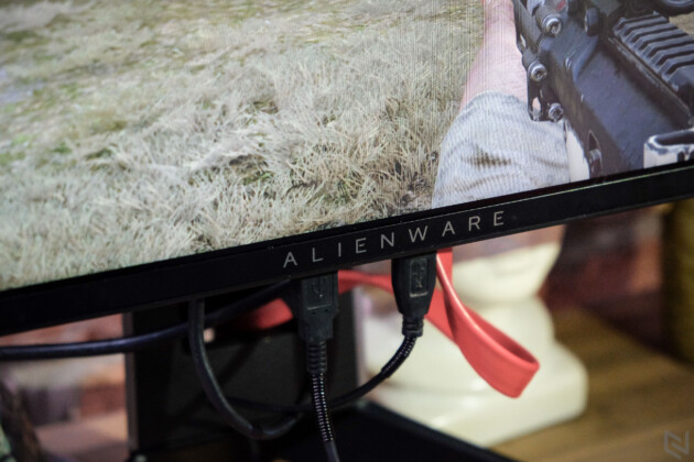 Đập thùng và trải nghiệm màn hình Alienware AW2518HF