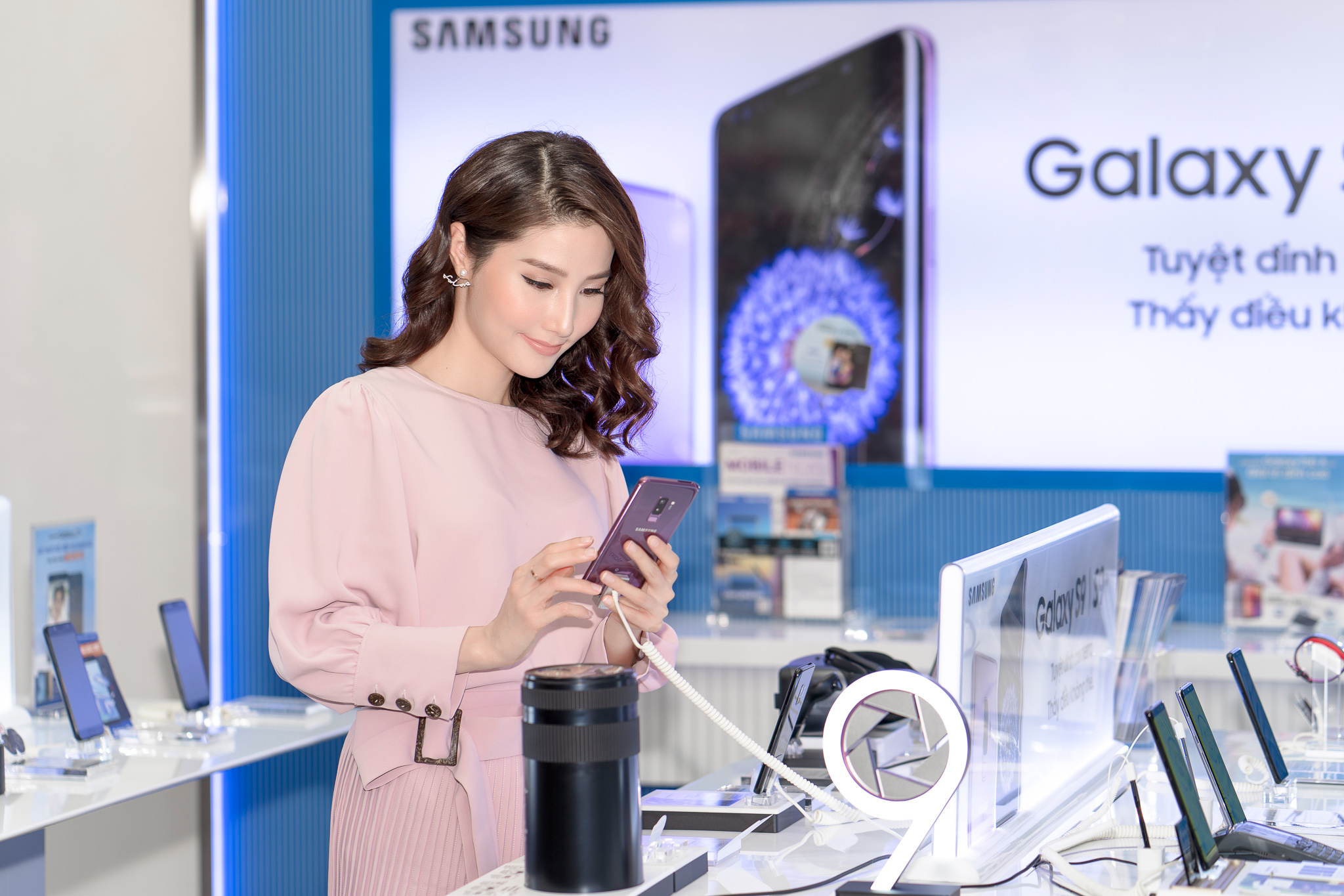 Samsung Galaxy S9+ 128GB màu tím lí lắc bắt đầu được bán ra độc quyền tại FPT Shop