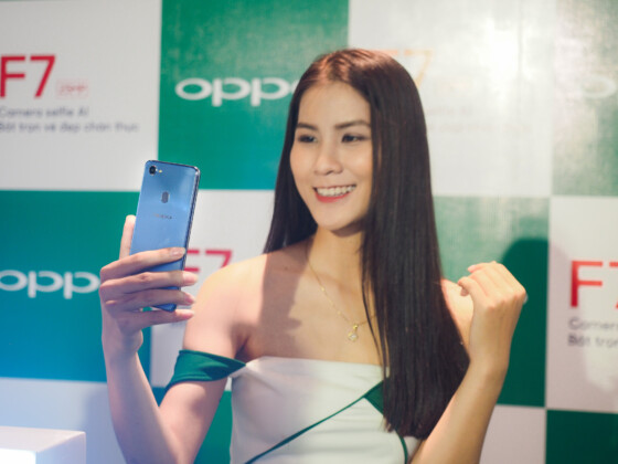 OPPO F7 chính thức được giới thiệu tại thị trường Việt Nam với giá từ 7.990.000