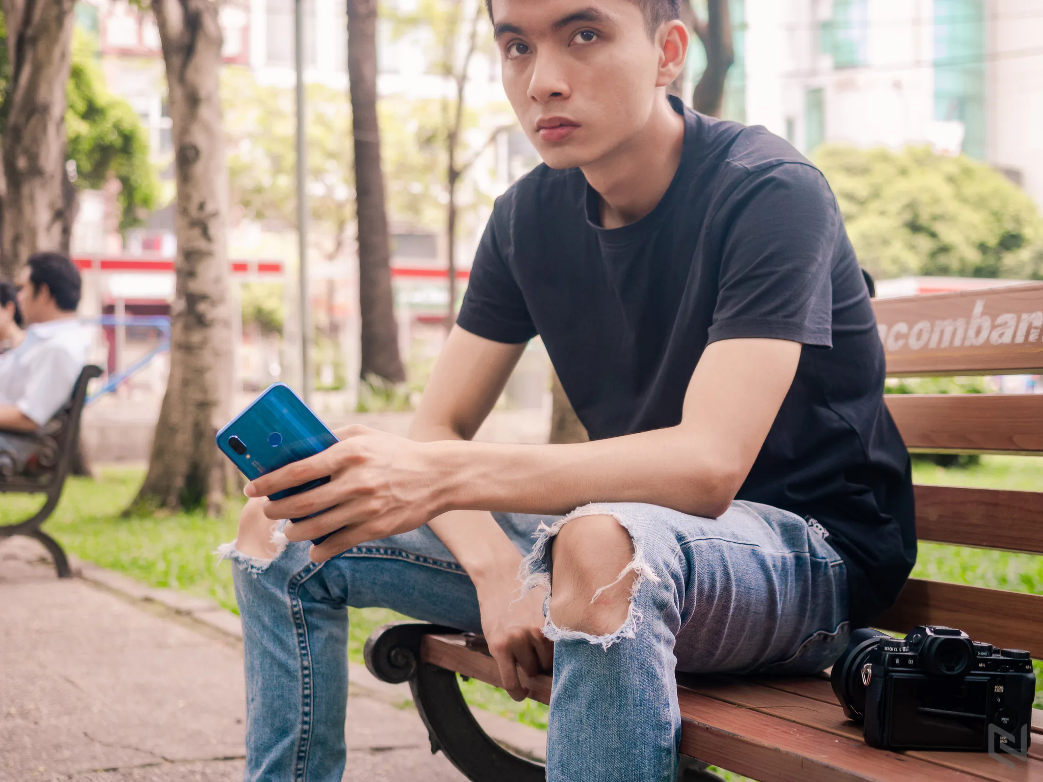 Đánh giá Huawei Nova 3e, chiếc điện thoại dành cho người thích màu xanh yêu hoà bình