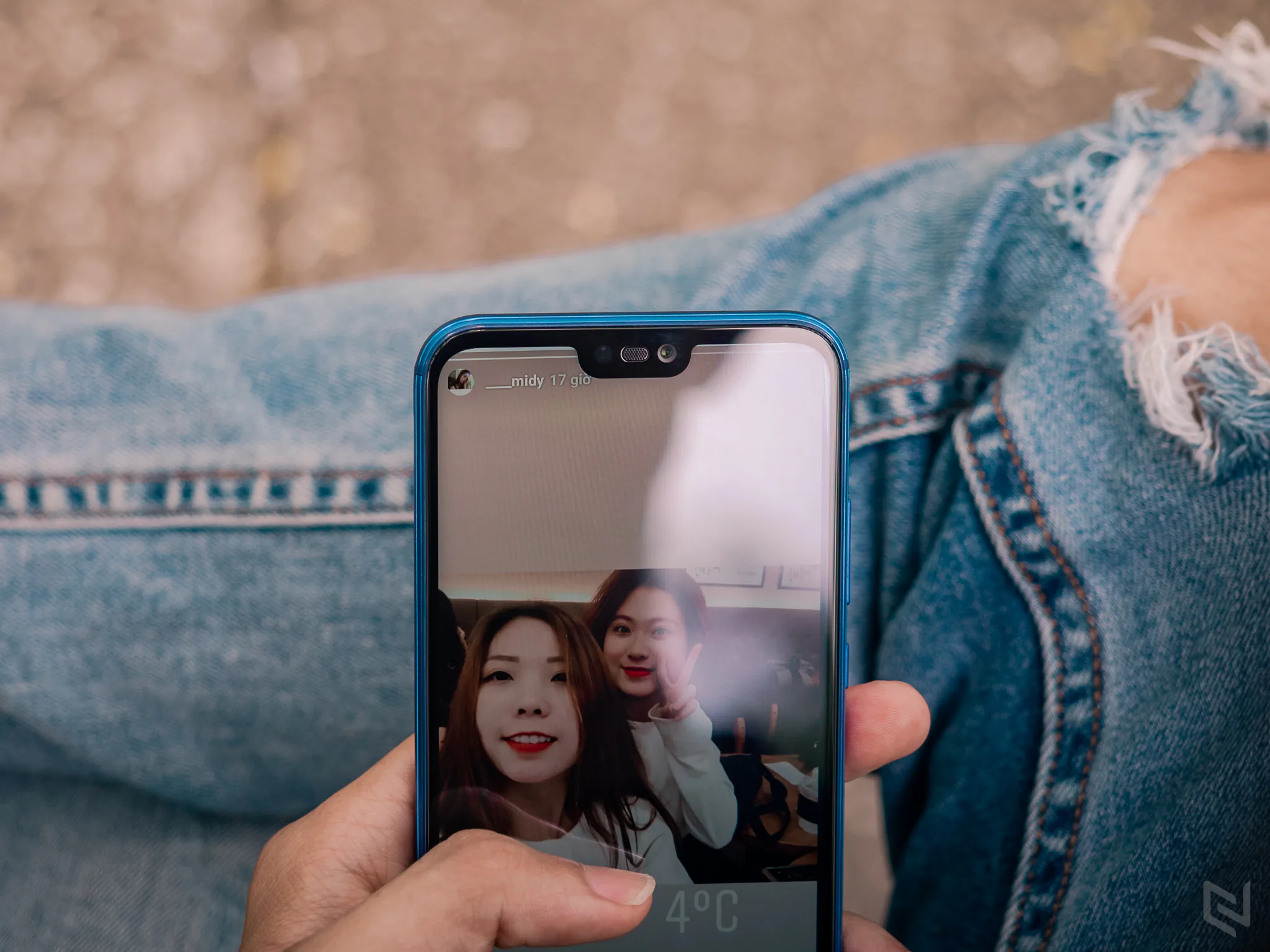 Đánh giá Huawei Nova 3e, chiếc điện thoại dành cho người thích màu xanh yêu hoà bình