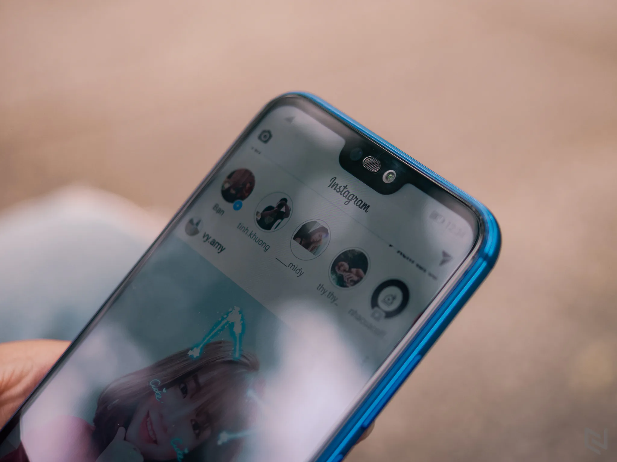 Đánh giá Huawei Nova 3e, chiếc điện thoại dành cho người thích màu xanh yêu hoà bình
