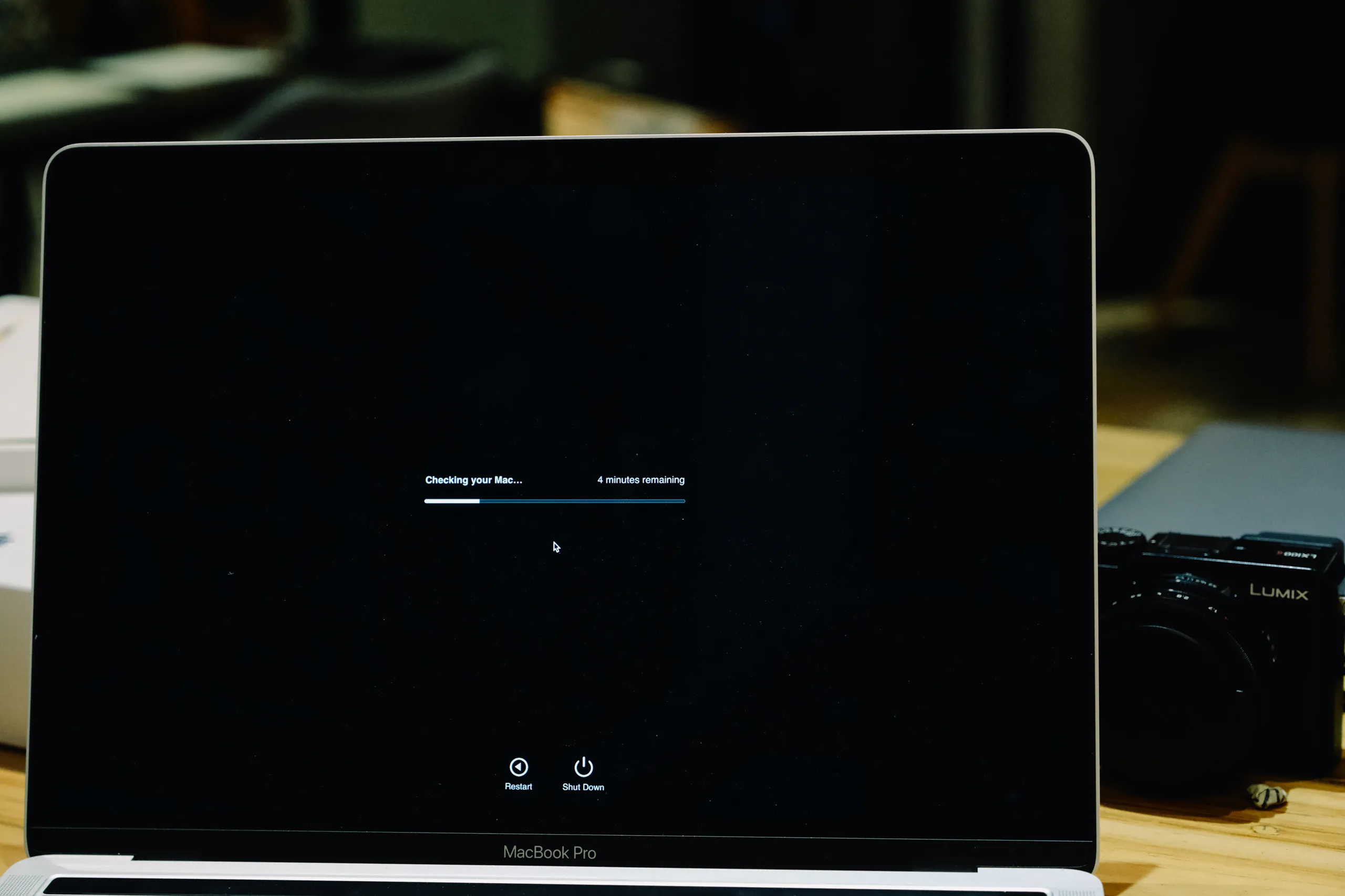 Làm quen Mac - Kiểm tra phần cứng Mac với Apple Hardware Test (AHT)