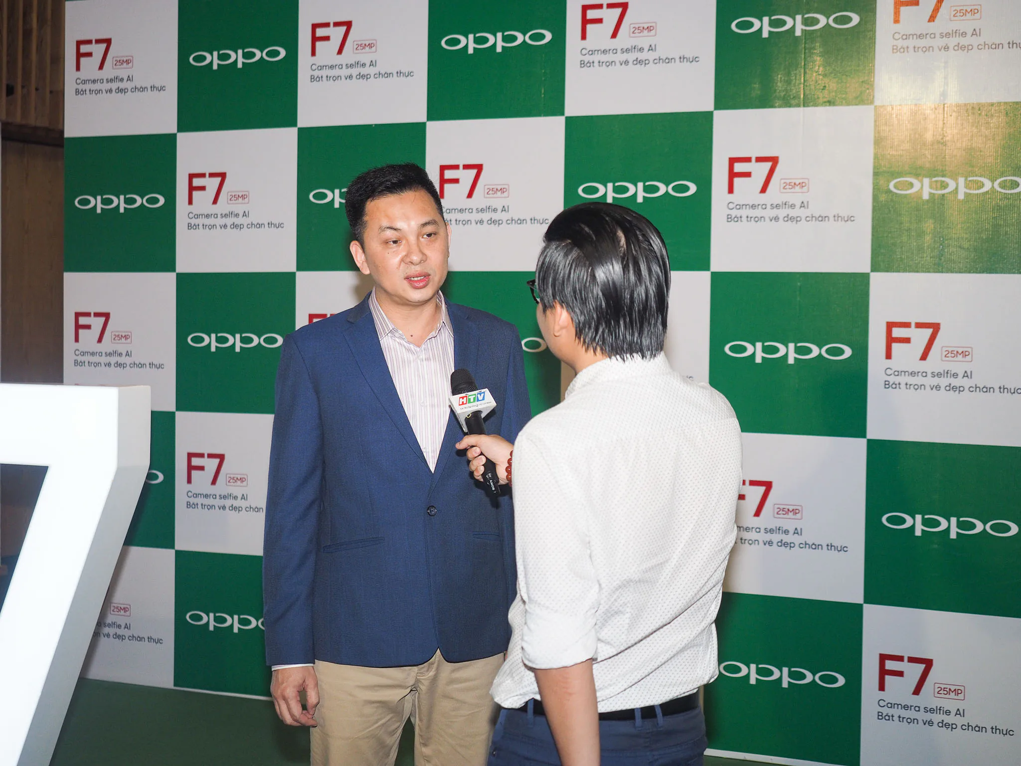 OPPO F7 chính thức được giới thiệu tại thị trường Việt Nam với giá từ 7.990.000