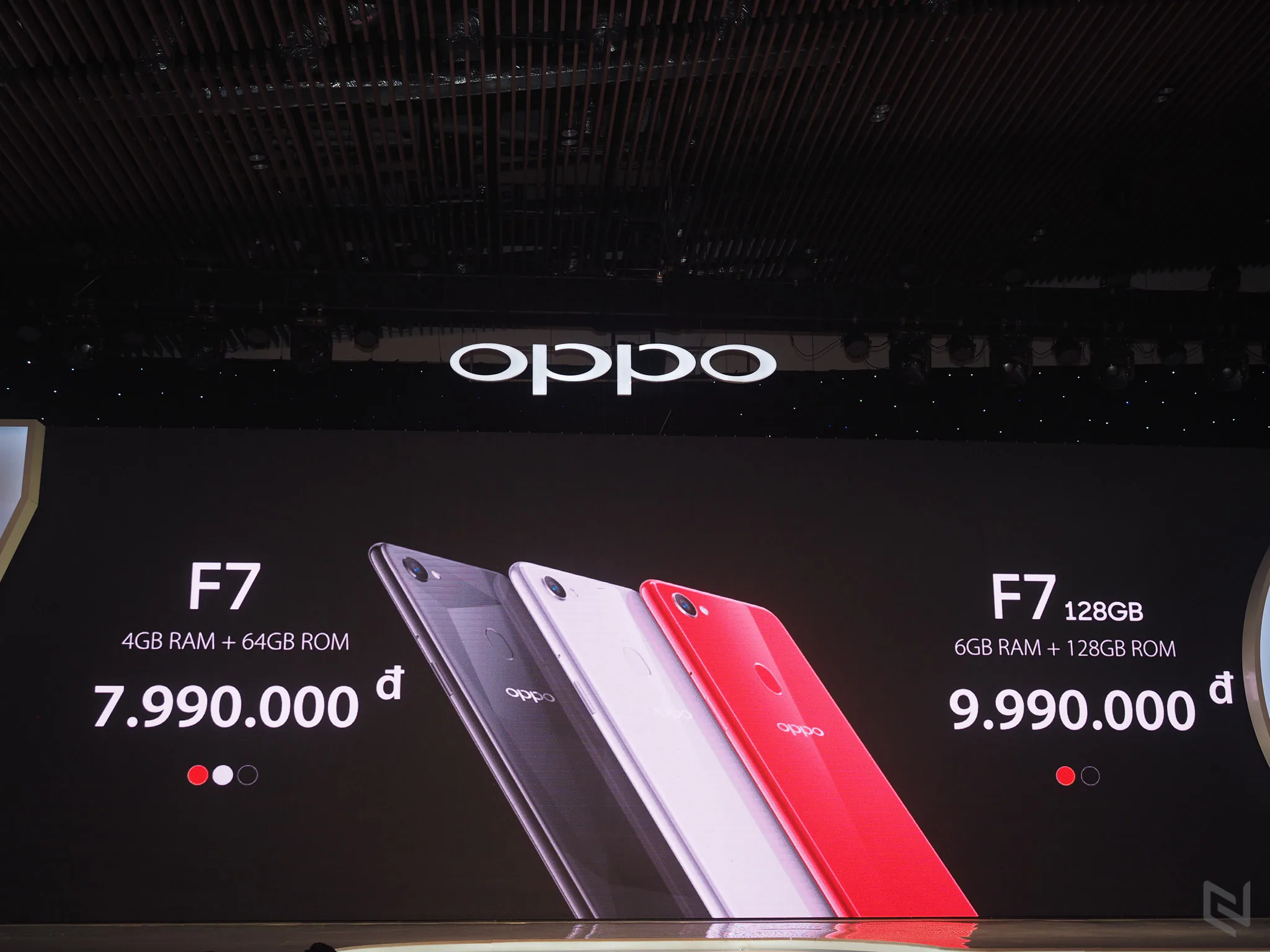 OPPO F7 chính thức được giới thiệu tại thị trường Việt Nam với giá từ 7.990.000