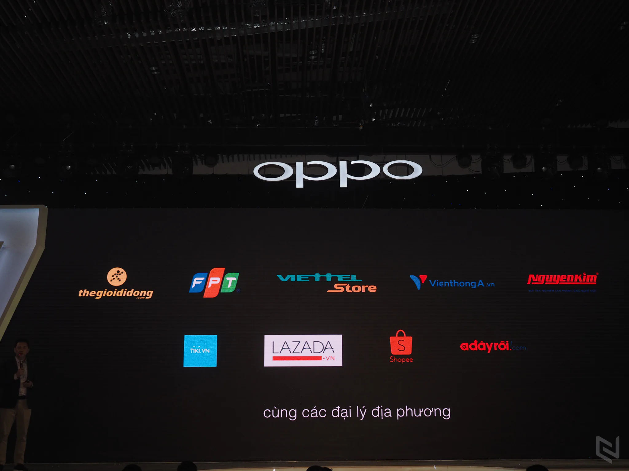 OPPO F7 chính thức được giới thiệu tại thị trường Việt Nam với giá từ 7.990.000