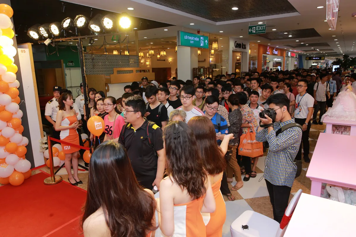 Xiaomi khai trường cửa hàng Mi Store uỷ quyền đầu tiên tại Hà Nội