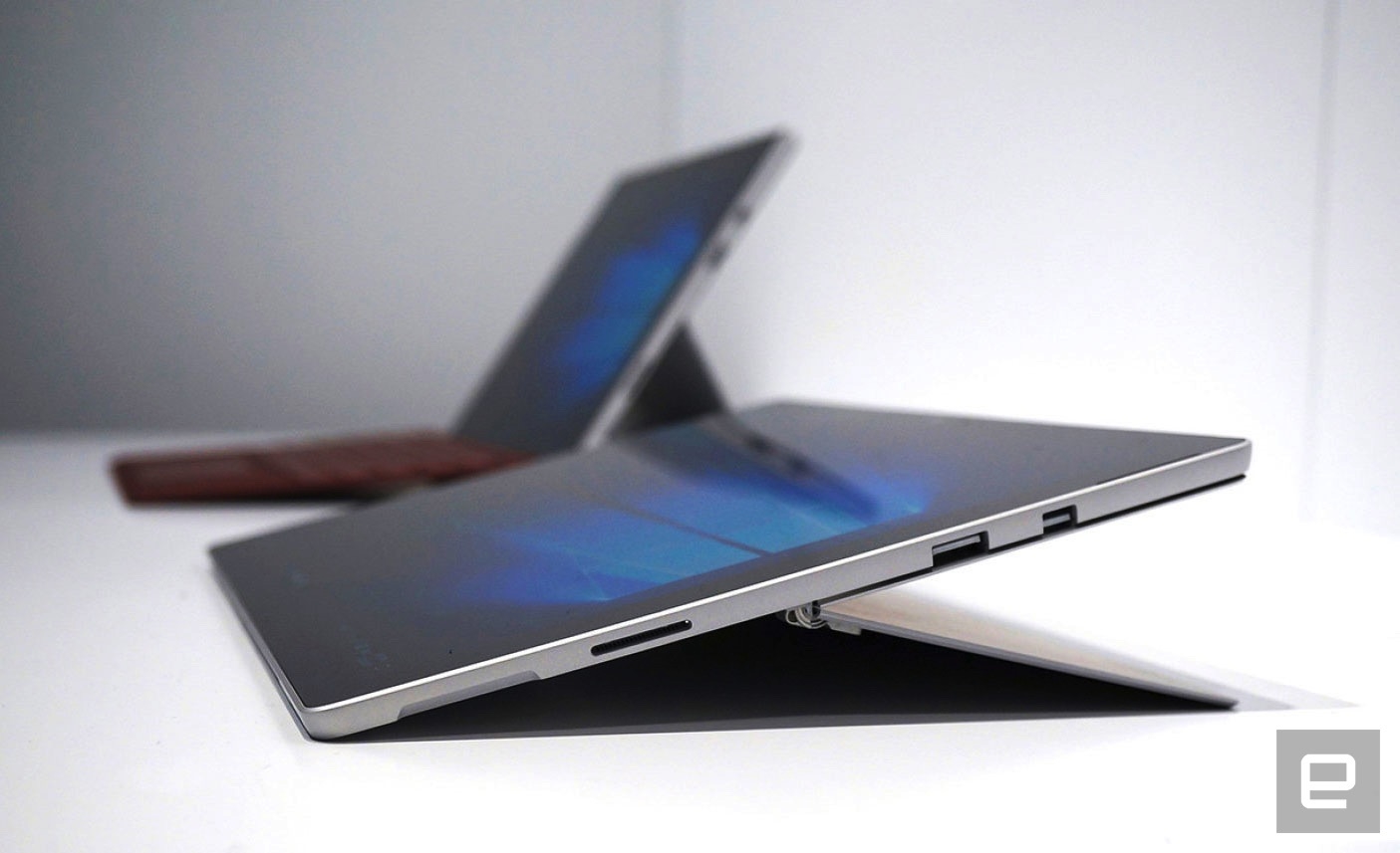 Microsoft có thể sẽ ra mắt tablet Surface giá thành thấp trong năm nay