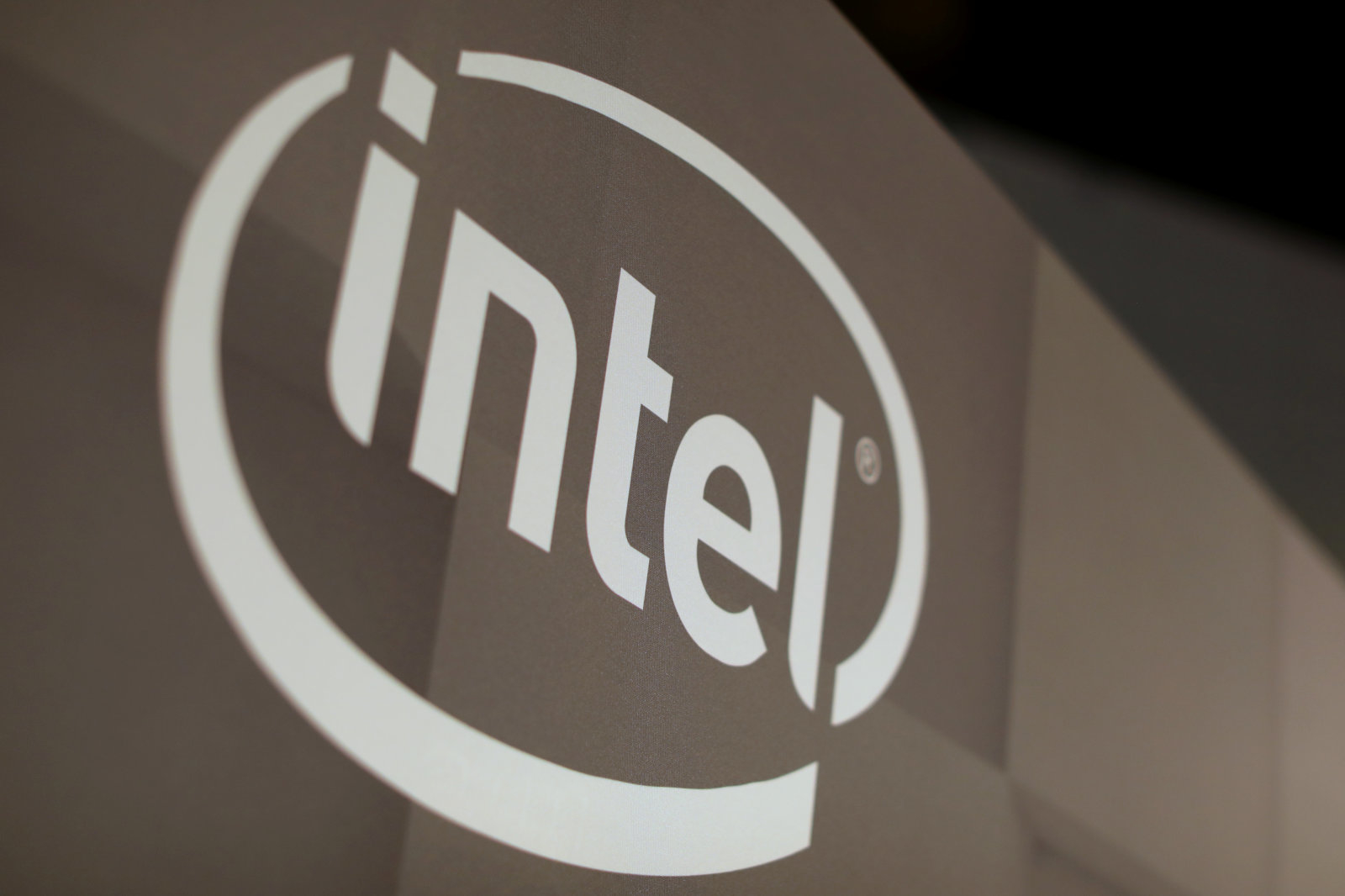 Intel theo sau Sony và Amazon, rút khỏi sự kiện MWC 2020 năm nay vì virus Corona