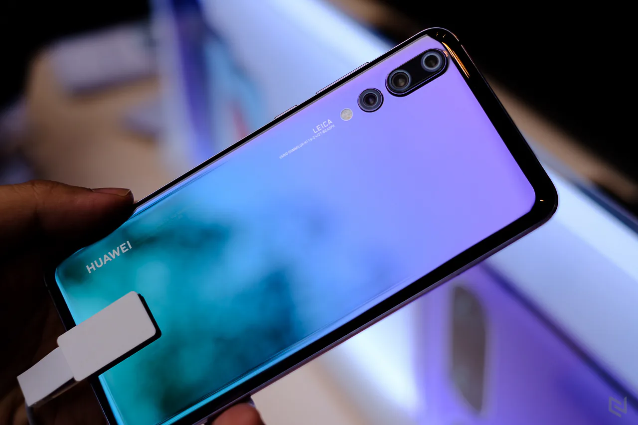 Huawei P20 Pro smartphone 3 camera hỗ trợ AI đỉnh cao ra mắt