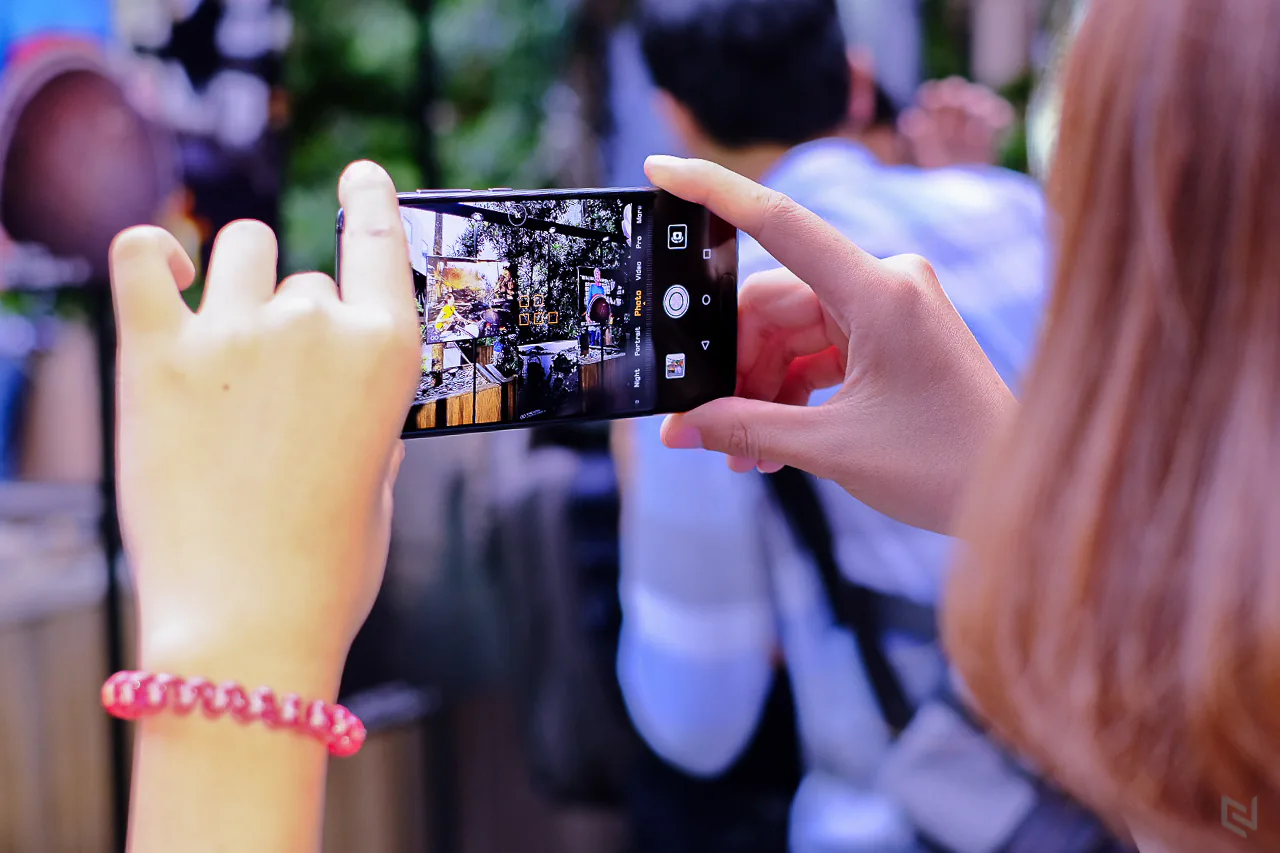 Huawei P20 Pro smartphone 3 camera hỗ trợ AI đỉnh cao ra mắt