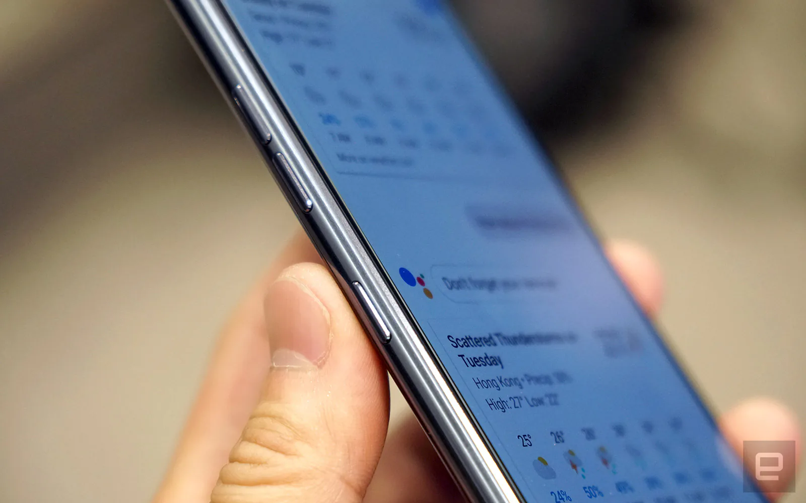 Trên tay LG G7 ThinQ: Màn hình đẹp, loa to cùng với nút vật lý dành riêng cho Google Assistant