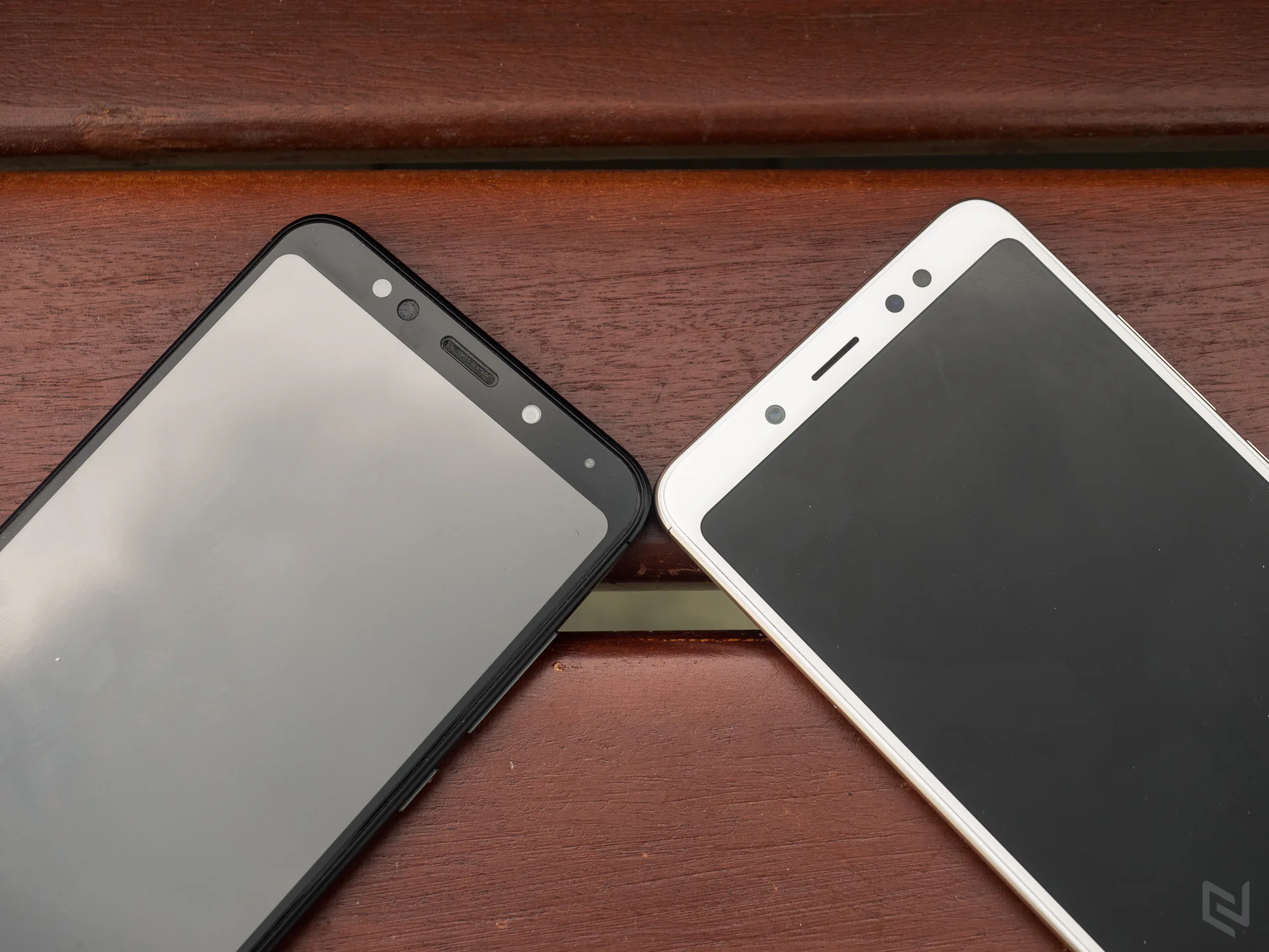 Xiaomi Redmi Note 5 và Redmi 5 Plus: Có nên nâng cấp? Có nên bỏ thêm tiền?