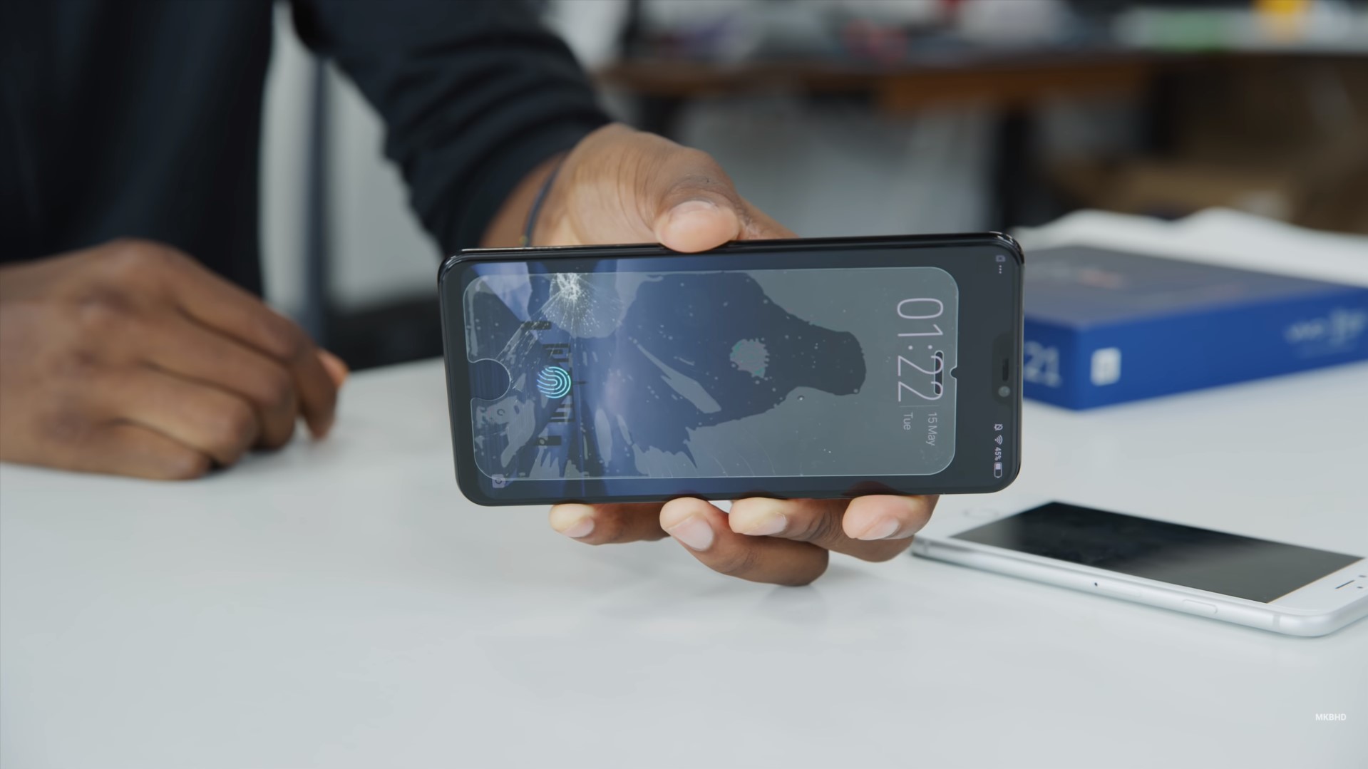 Thử nghiệm cảm biến vân tay dưới màn hình cho thấy đã có thể hoạt động với iPhone