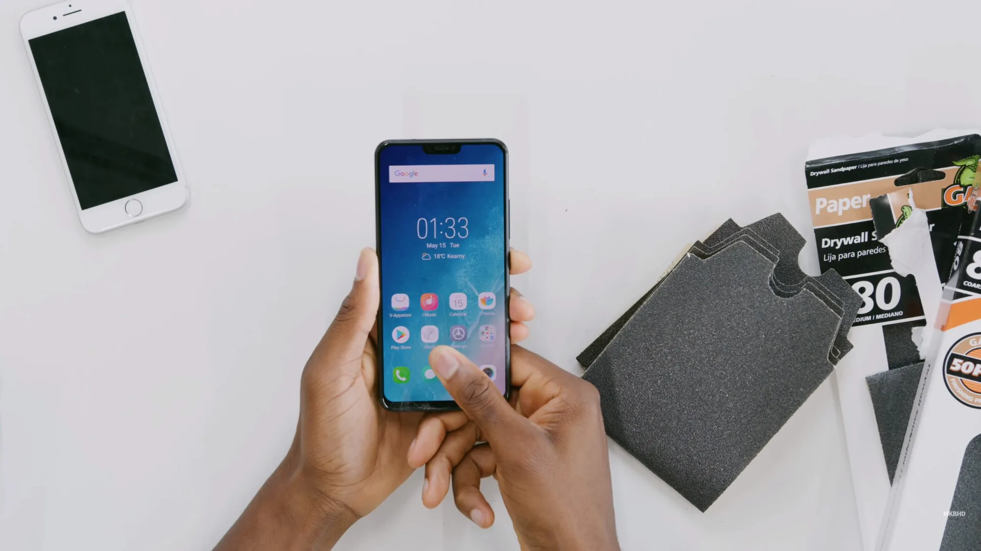 Thử nghiệm cảm biến vân tay dưới màn hình cho thấy đã có thể hoạt động với iPhone