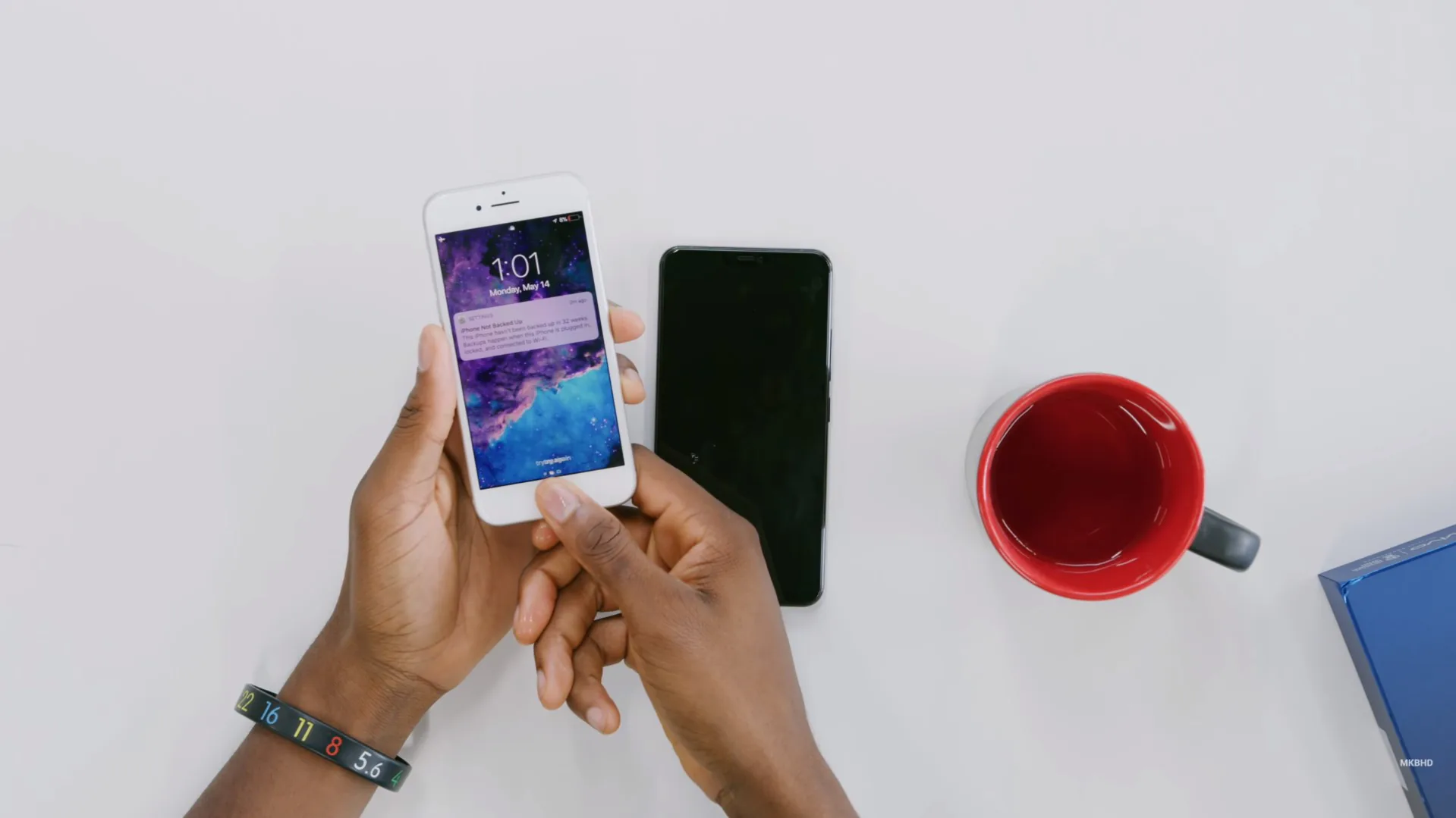 Thử nghiệm cảm biến vân tay dưới màn hình cho thấy đã có thể hoạt động với iPhone