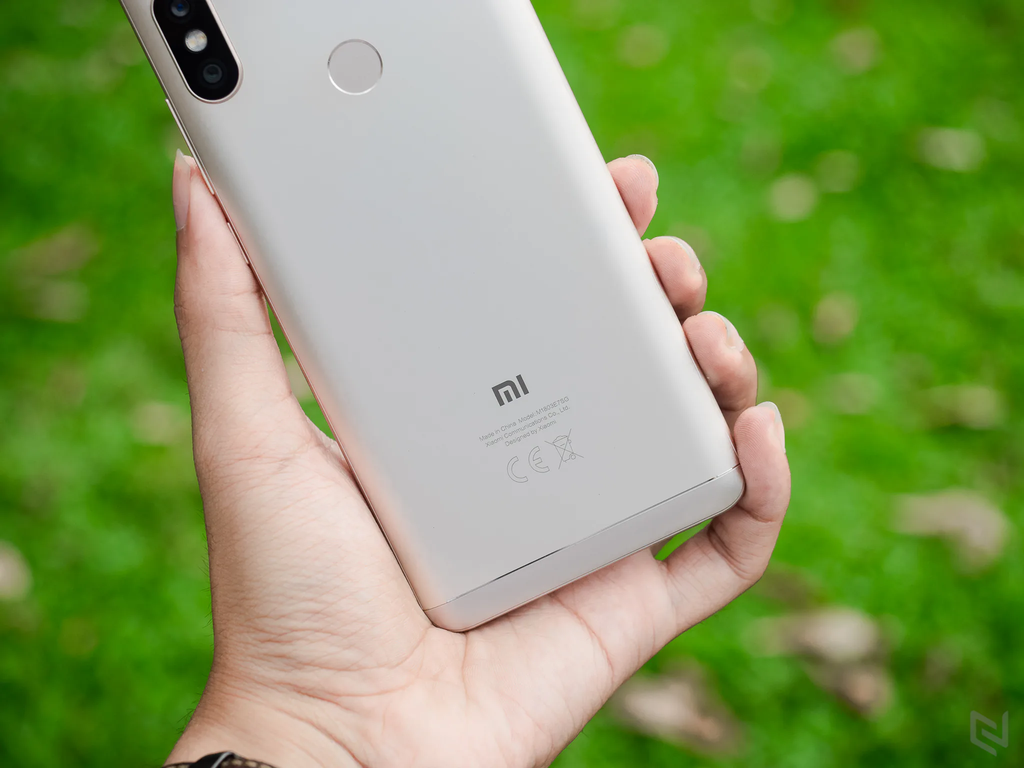 Trên tay Xiaomi Redmi Note 5: Snapdragon 636, camera kép xóa phông