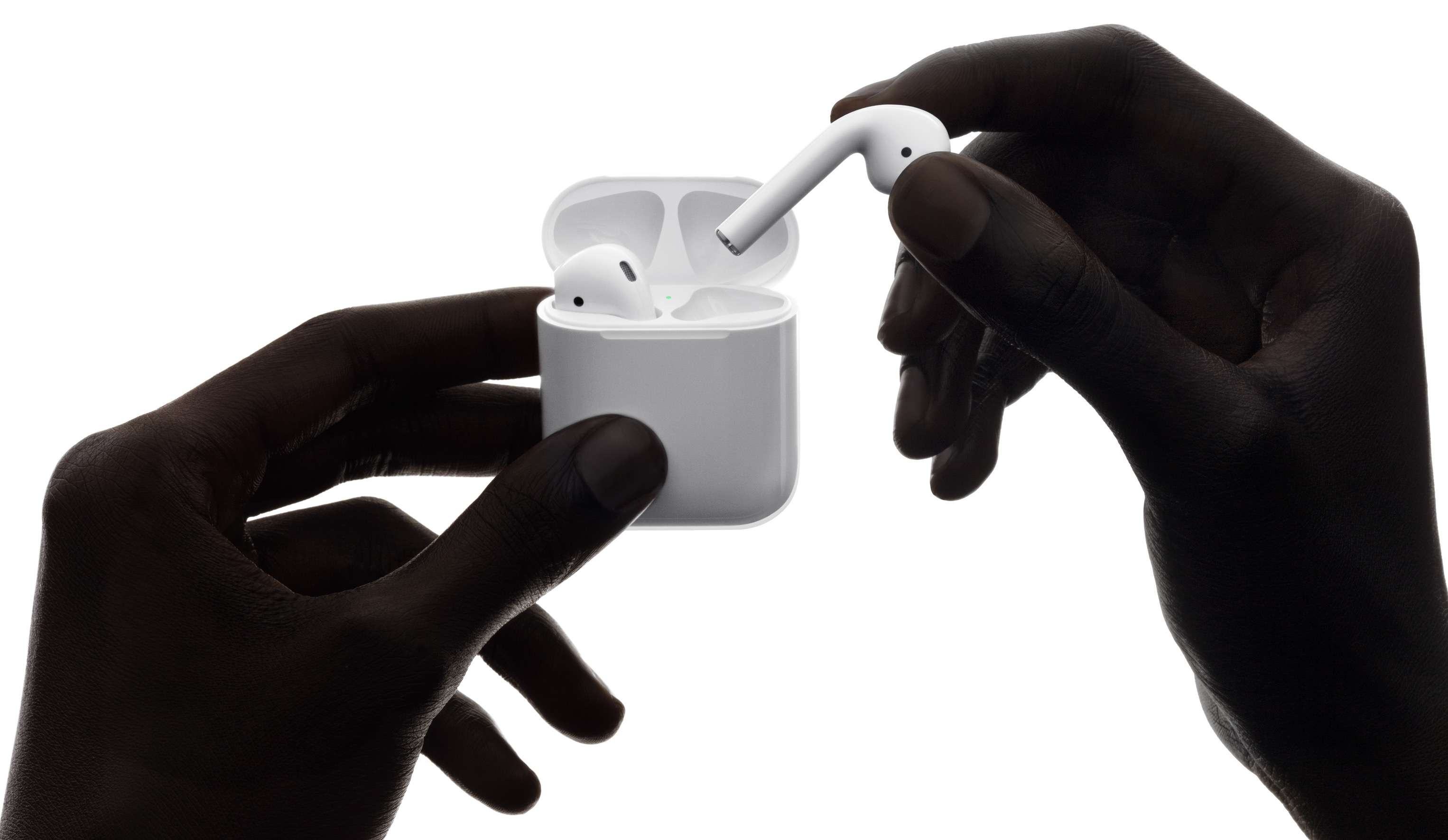 Case sạc không dây AirPods có thể sẽ ra mắt vào cuối năm nay và sạc được qua iPhone