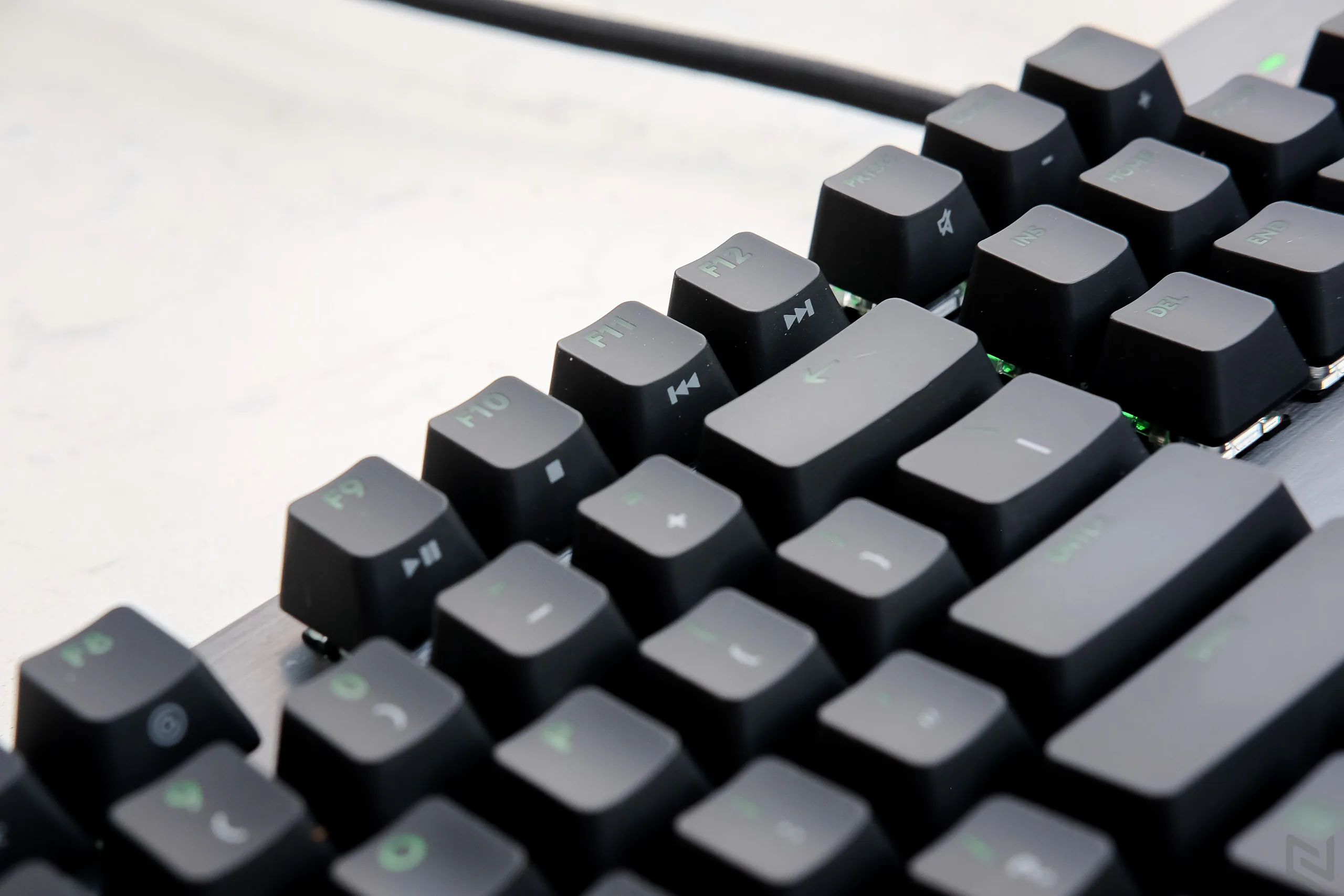 Yêu ngay từ cái nhìn đầu, đó chính là chiếc bàn phím cơ Logitech G512 Carbon GX-Blue