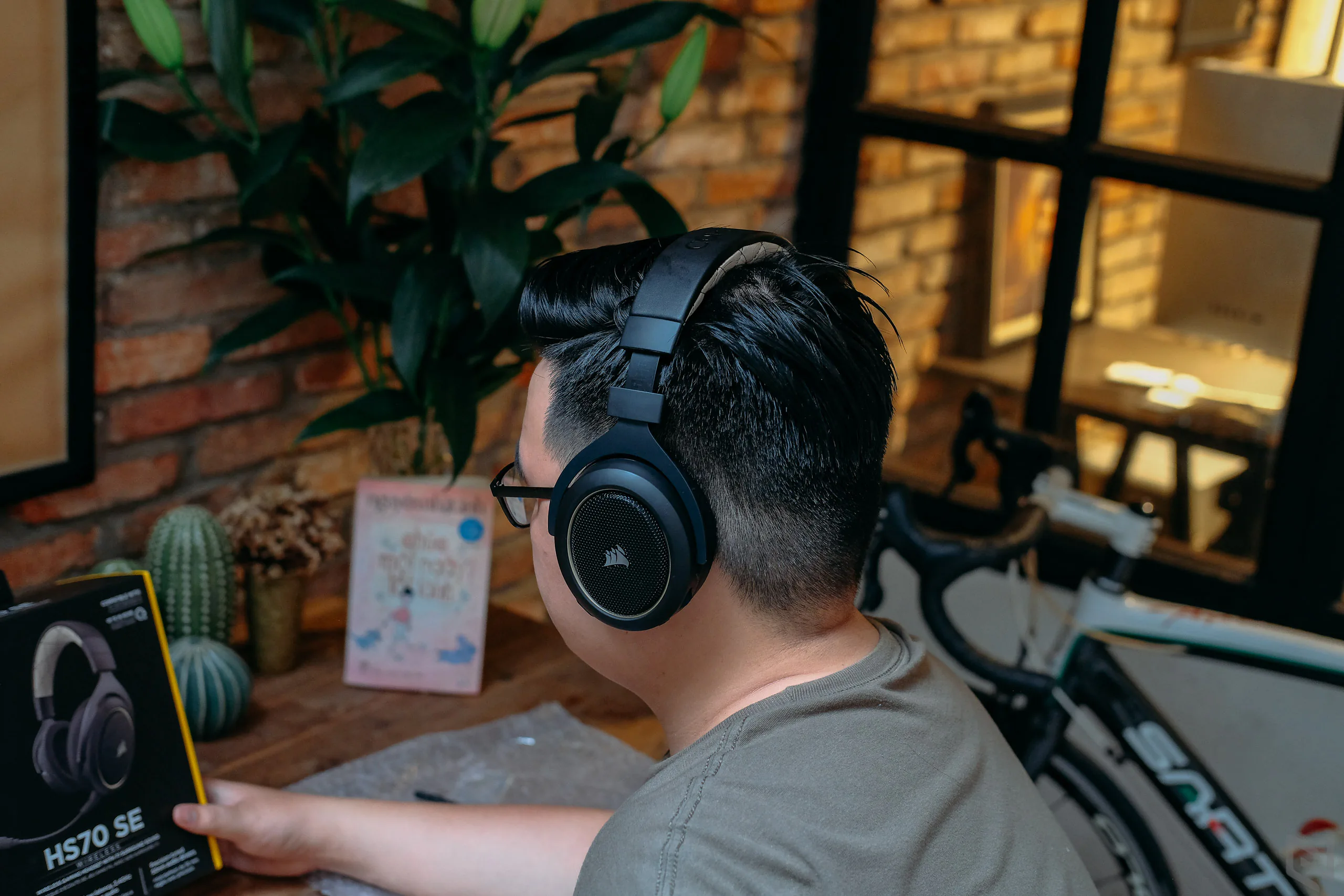 Tai nghe chơi game không dây Corsair HS70 SE - như giác quan thứ 6 cho các game thủ FPS