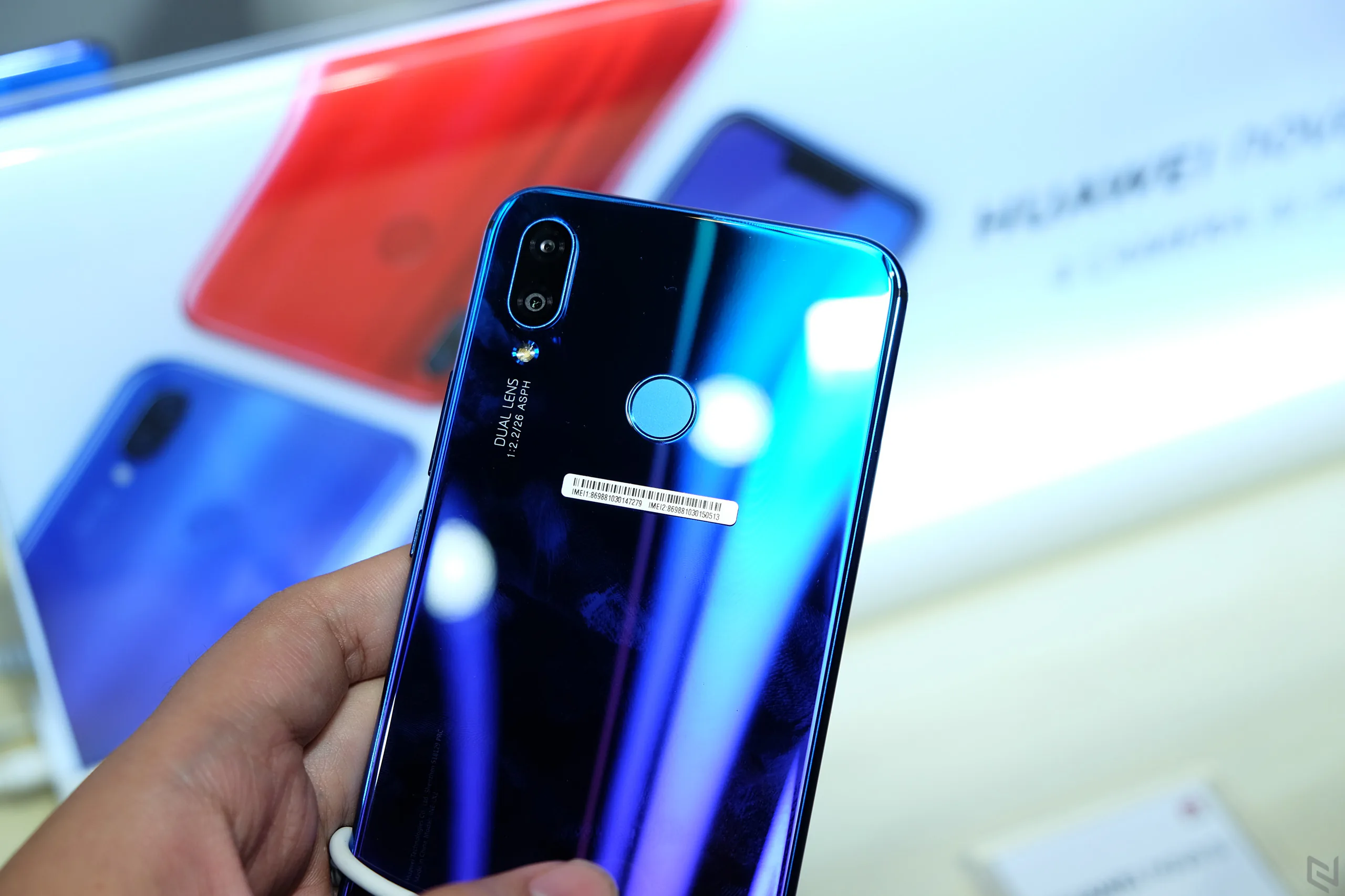 Huawei Nova 3i và Nova 3 với 4 camera AI chính thức ra mắt, giá từ 6.990.000 đồng
