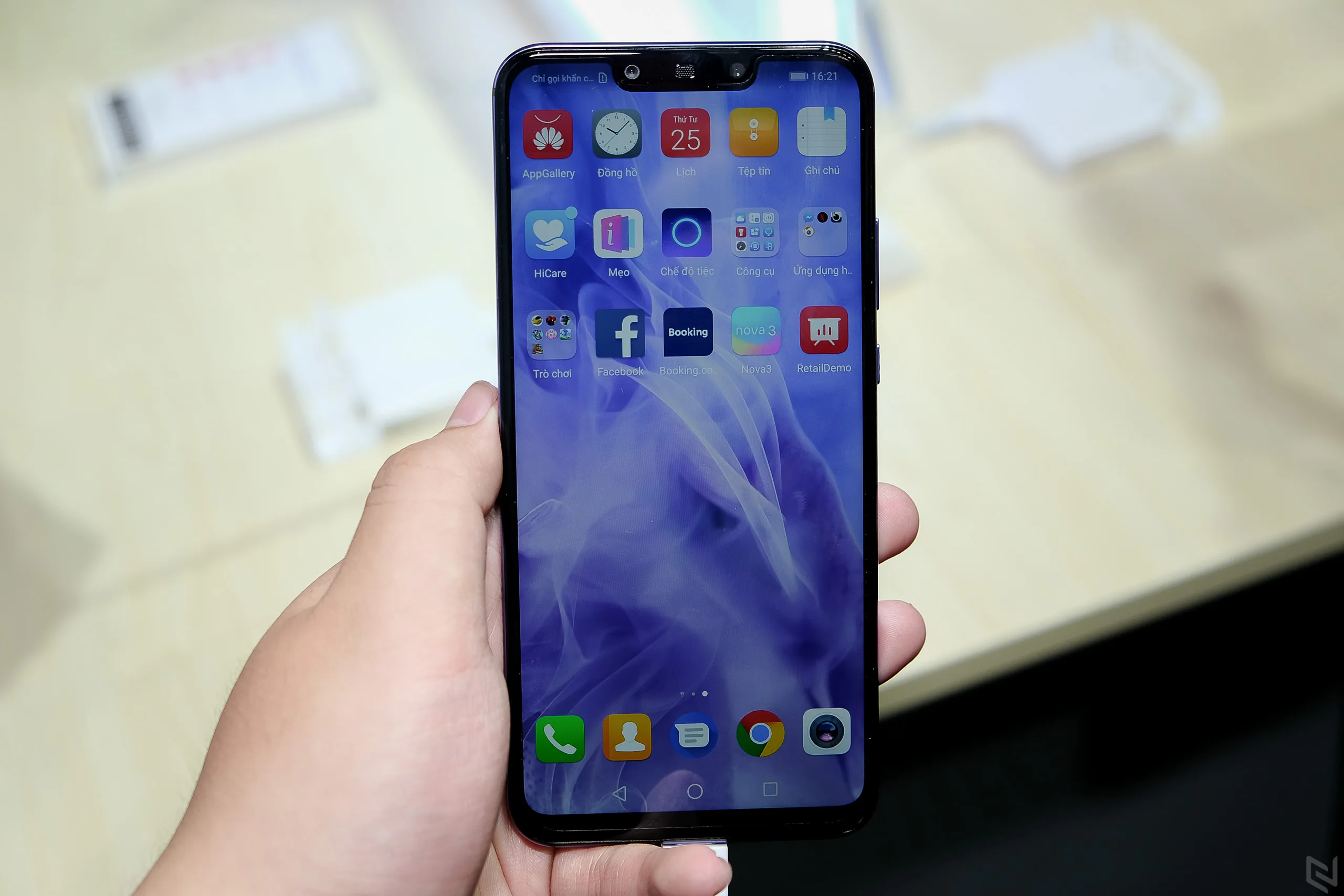 Huawei Nova 3i và Nova 3 với 4 camera AI chính thức ra mắt, giá từ 6.990.000 đồng