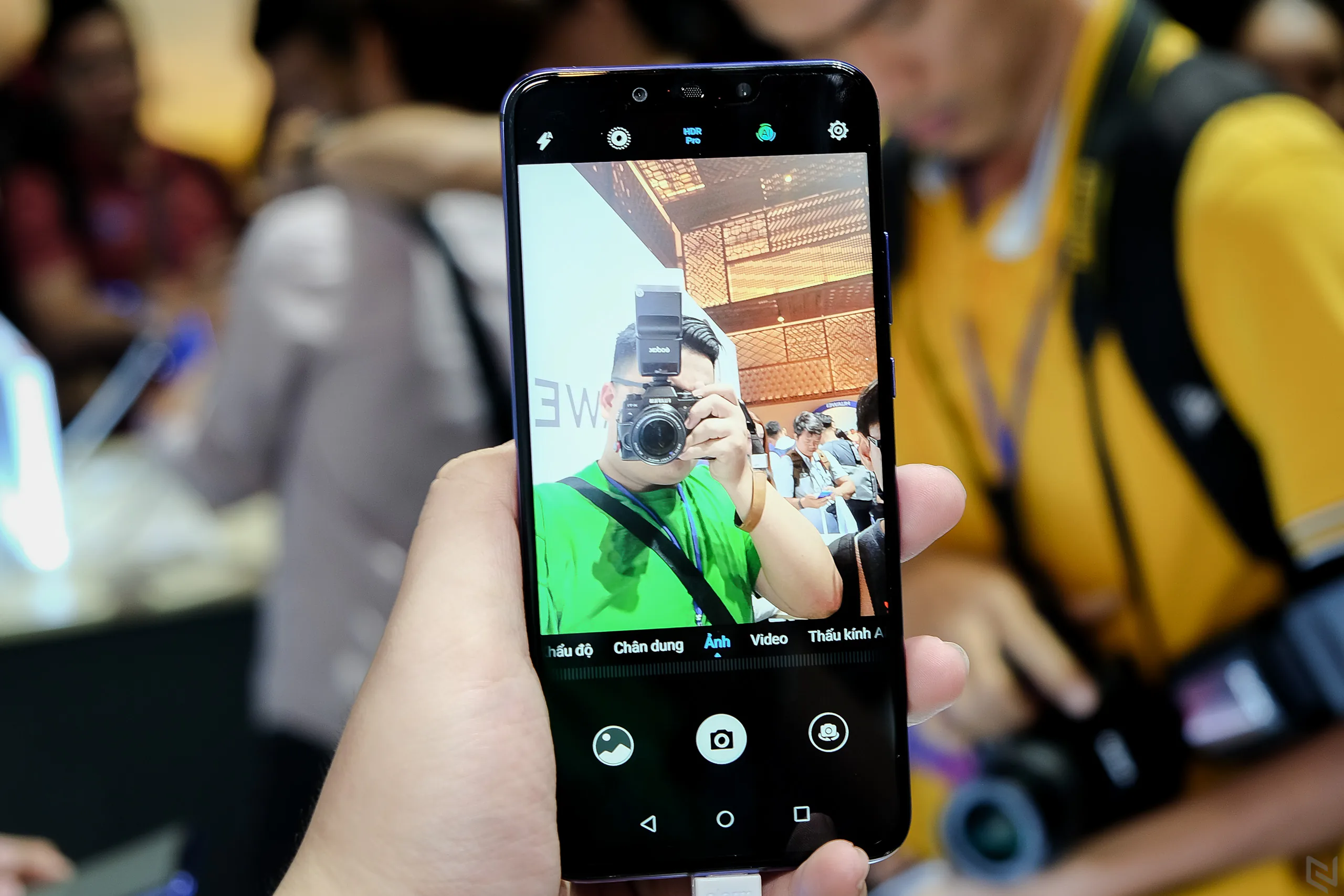 Huawei Nova 3i và Nova 3 với 4 camera AI chính thức ra mắt, giá từ 6.990.000 đồng