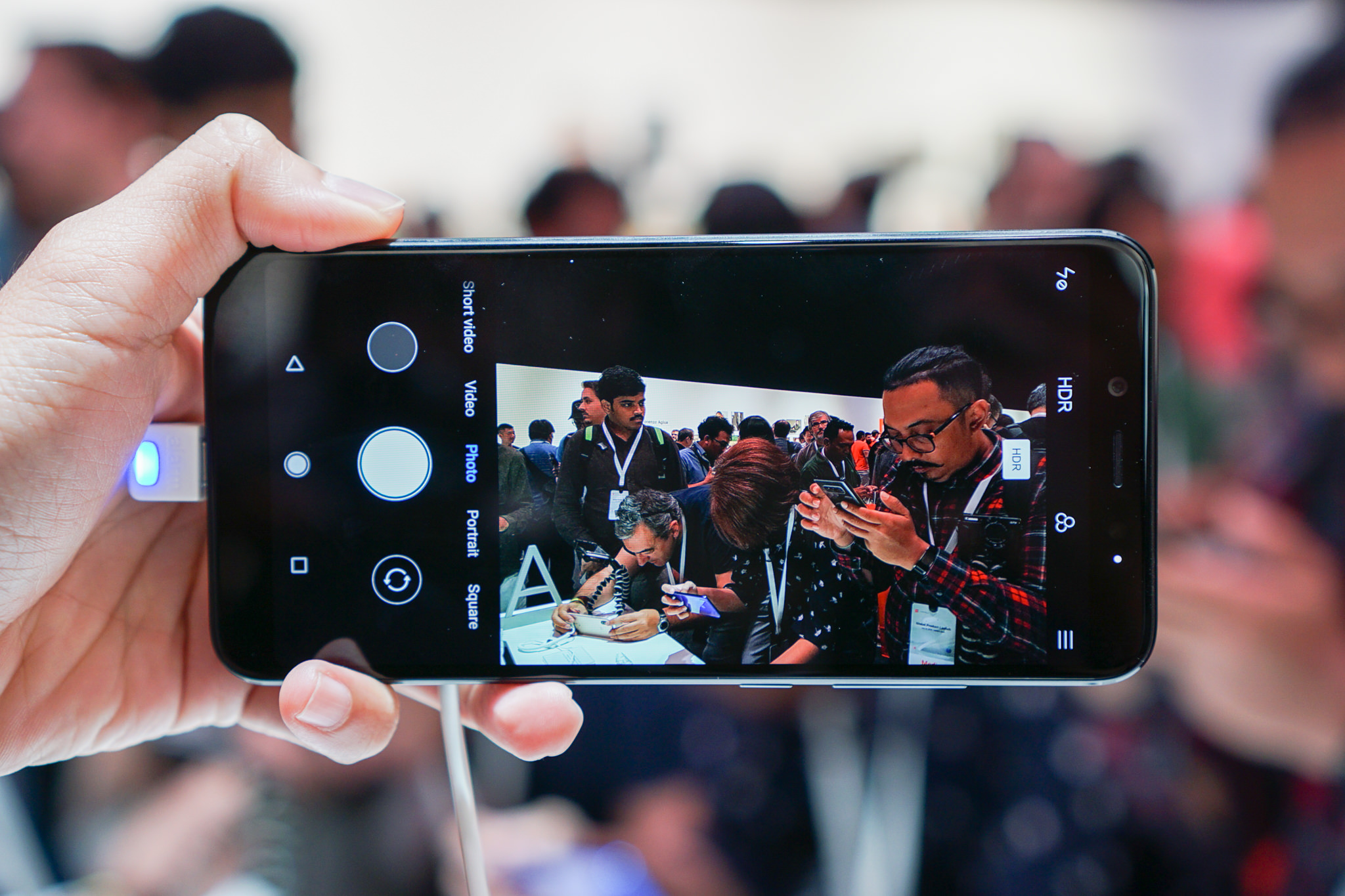 Xiaomi ra mắt hai mẫu smartphone Android One thế hệ mới Mi A2 và Mi A2 Lite