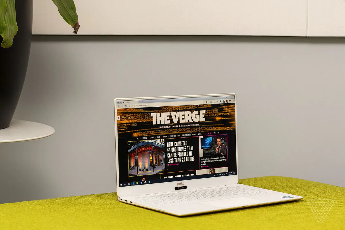 Đây là những mẫu laptop mỏng, nhẹ và tốt nhất trong năm 2018