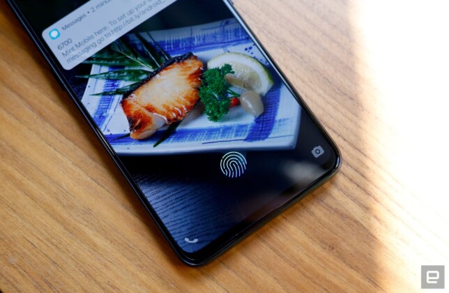 Vivo NEX S là một chiếc smartphone đầy hấp dẫn nhưng không thực sự tuyệt vời