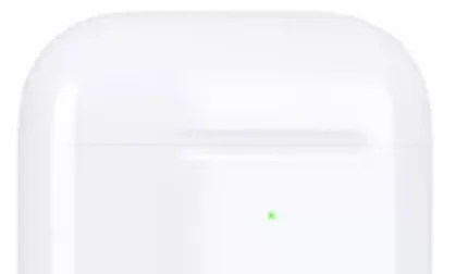 Chấm xanh vô tình trên vỏ AirPod hé lộ chiếc vỏ mới?