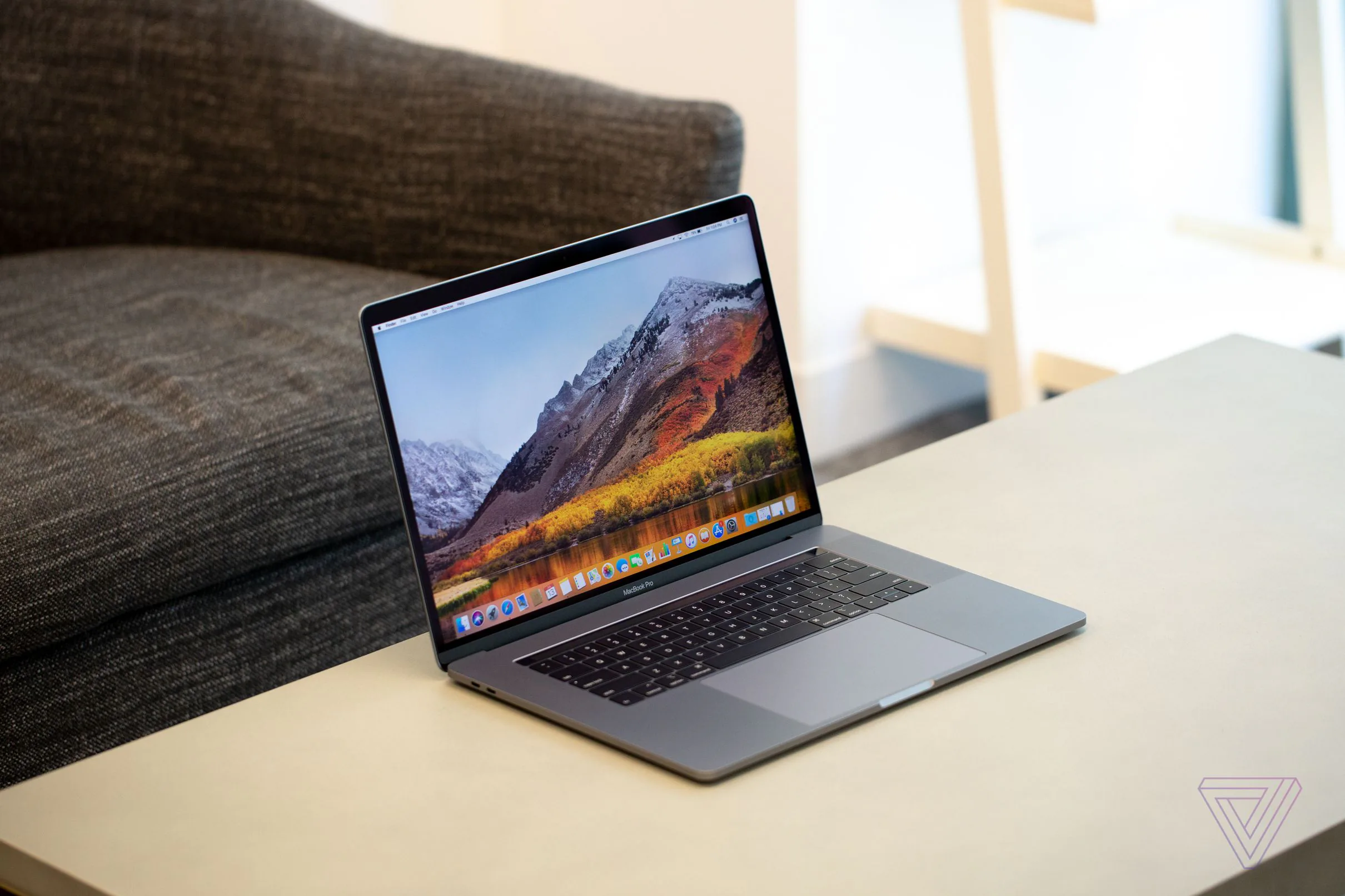 Những cảm nhận đầu tiên về MacBook Pro 15-inch mới (2018)
