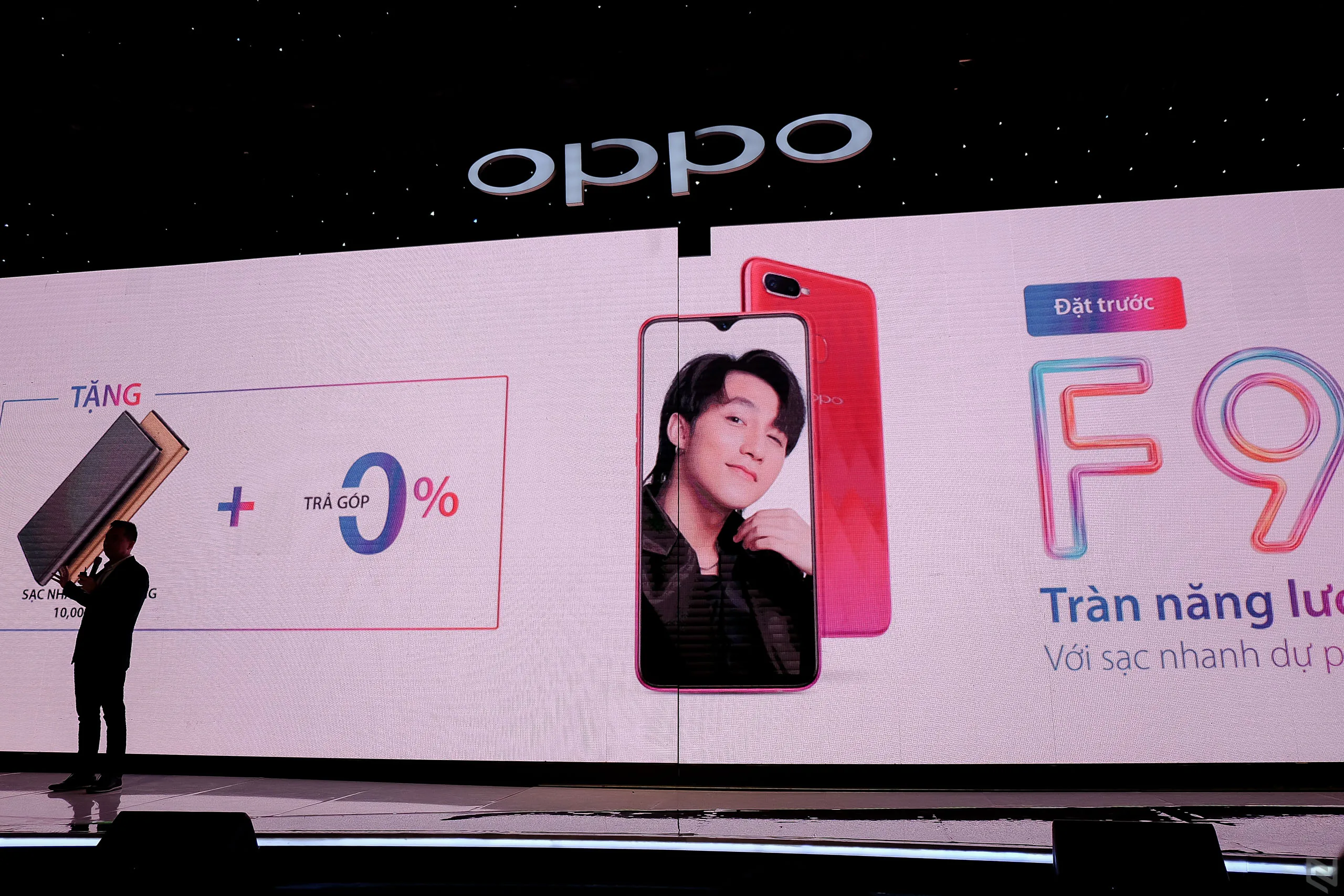 OPPO F9 ra mắt, siêu tốc độ cùng sạc nhanh VOOC, giá 7.690.000đ