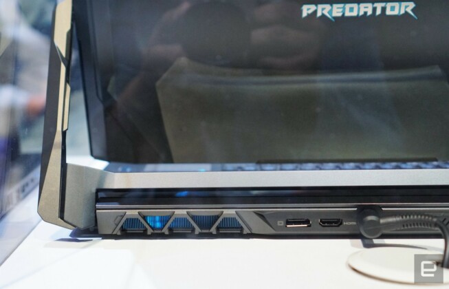 Acer Predator Triton 900 chính thức ra mắt với bản lề "cơ động"