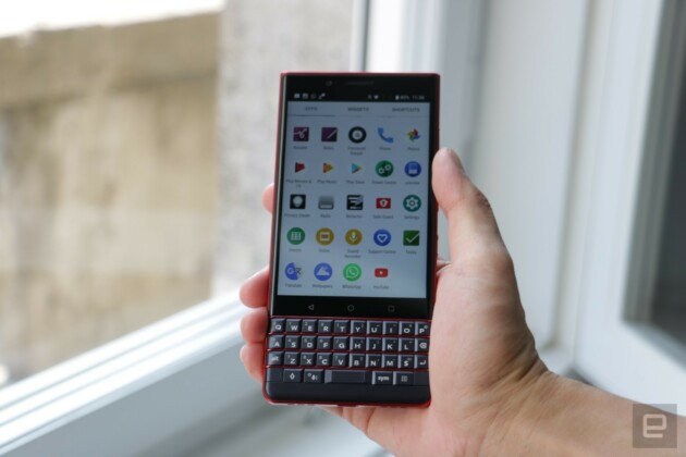 Blackberry KEY2 LE: Nhiều màu sắc hơn, mỏng hơn, cong hơn, rẻ hơn $200