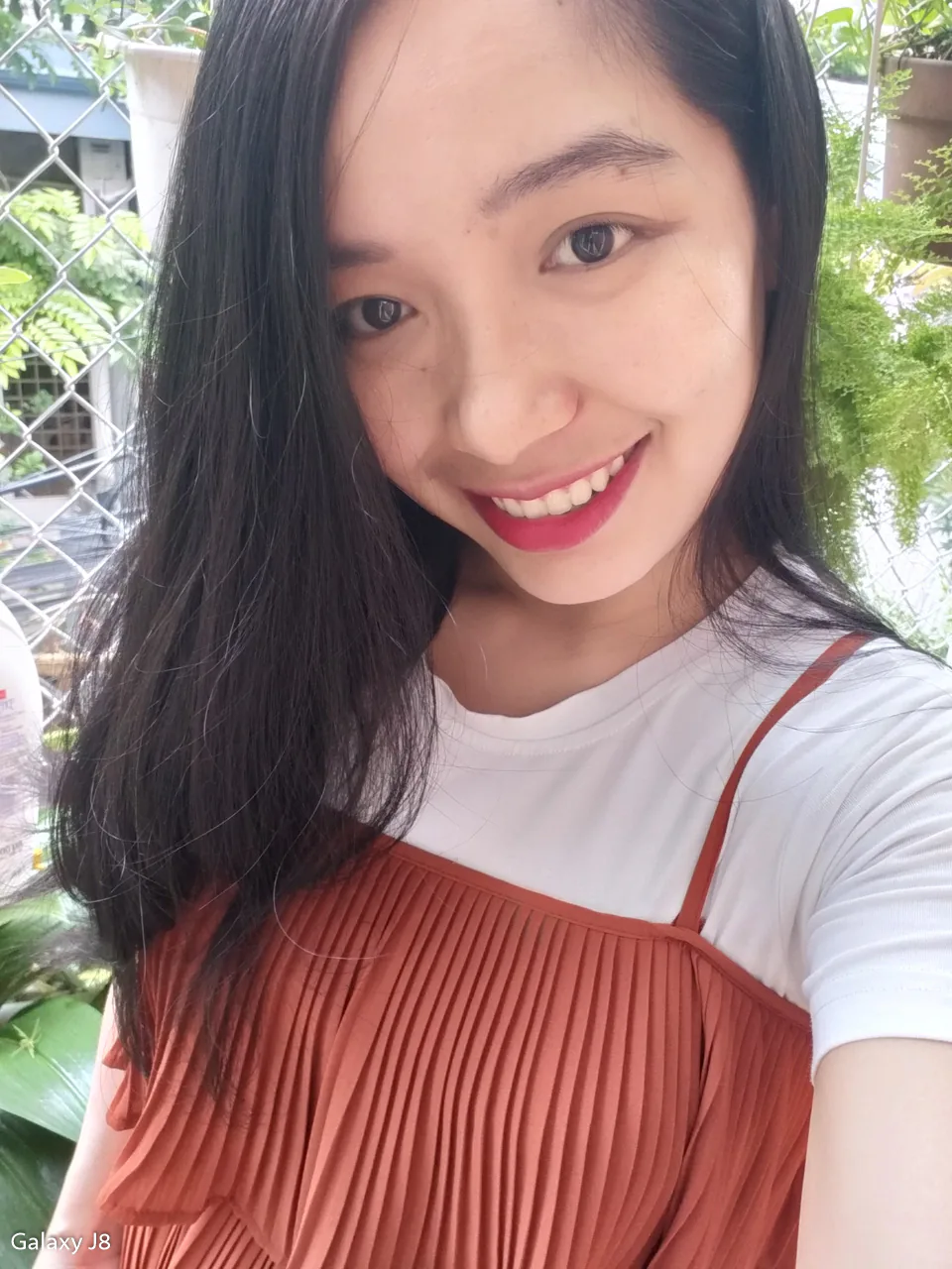 So sánh camera Samsung Galaxy J8 và Huawei Nova 3i