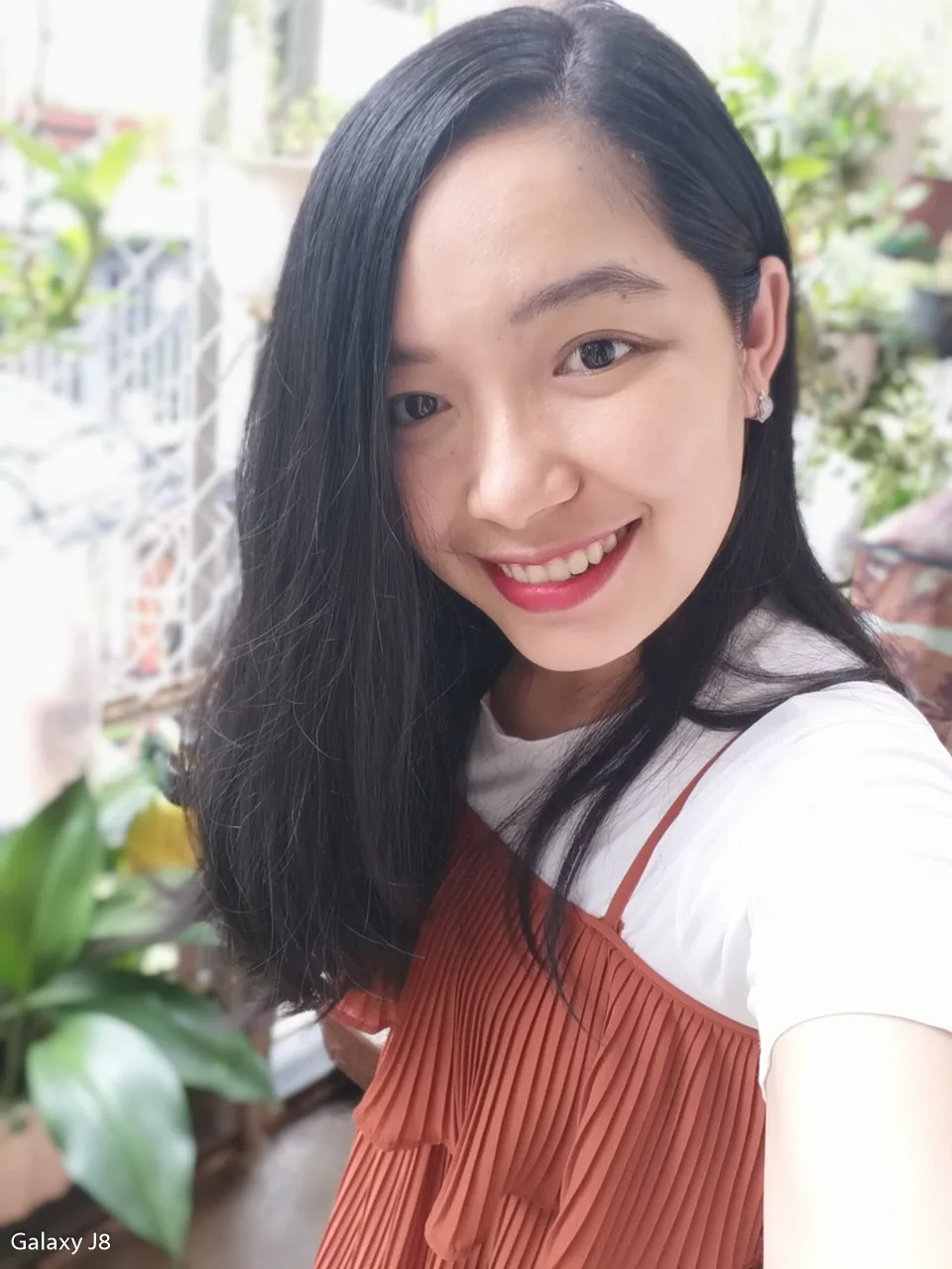 So sánh camera Samsung Galaxy J8 và Huawei Nova 3i