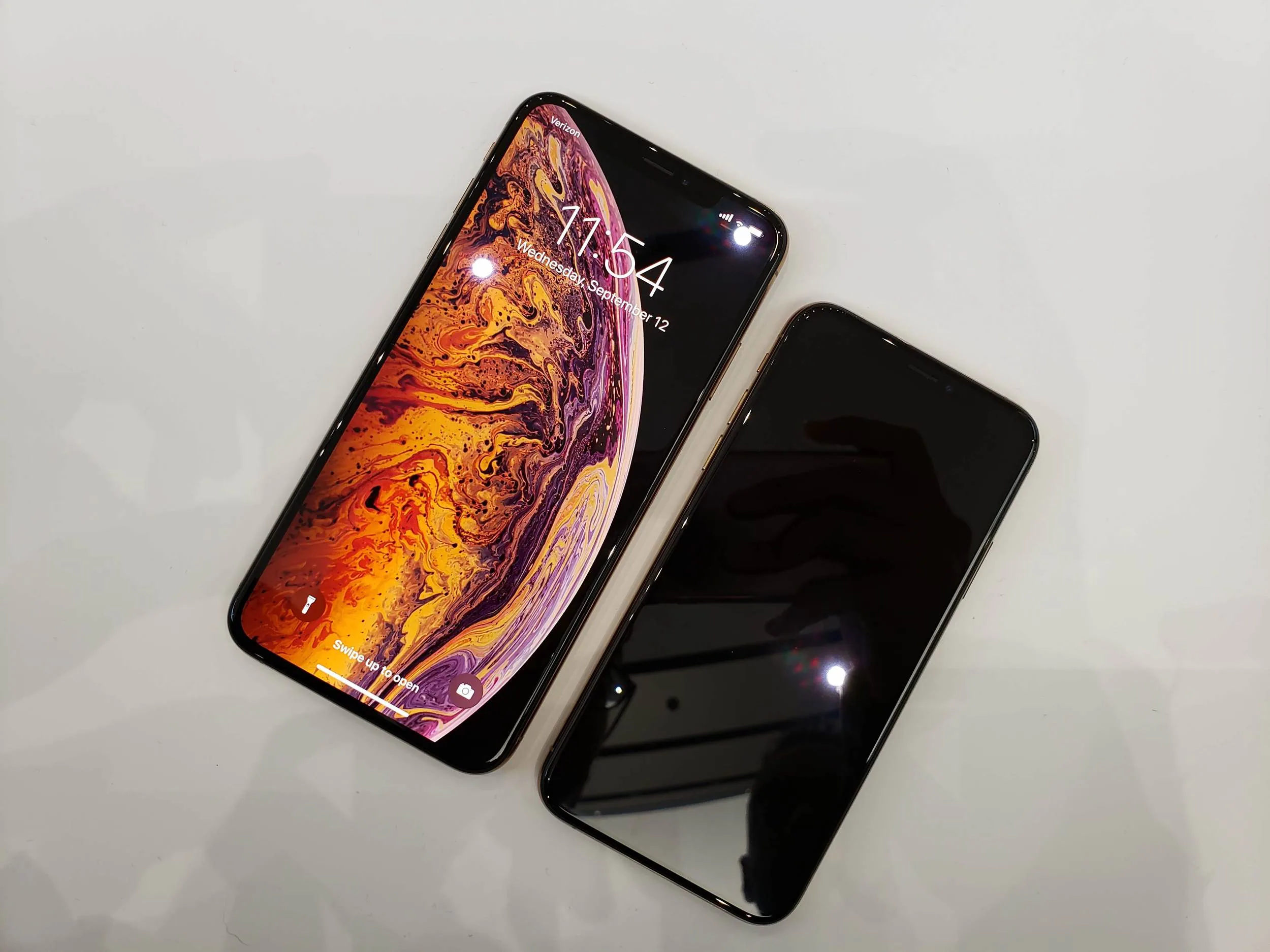 iPhone XS và iPhone XS Max màn hình 6.5 inch chính thức ra mắt