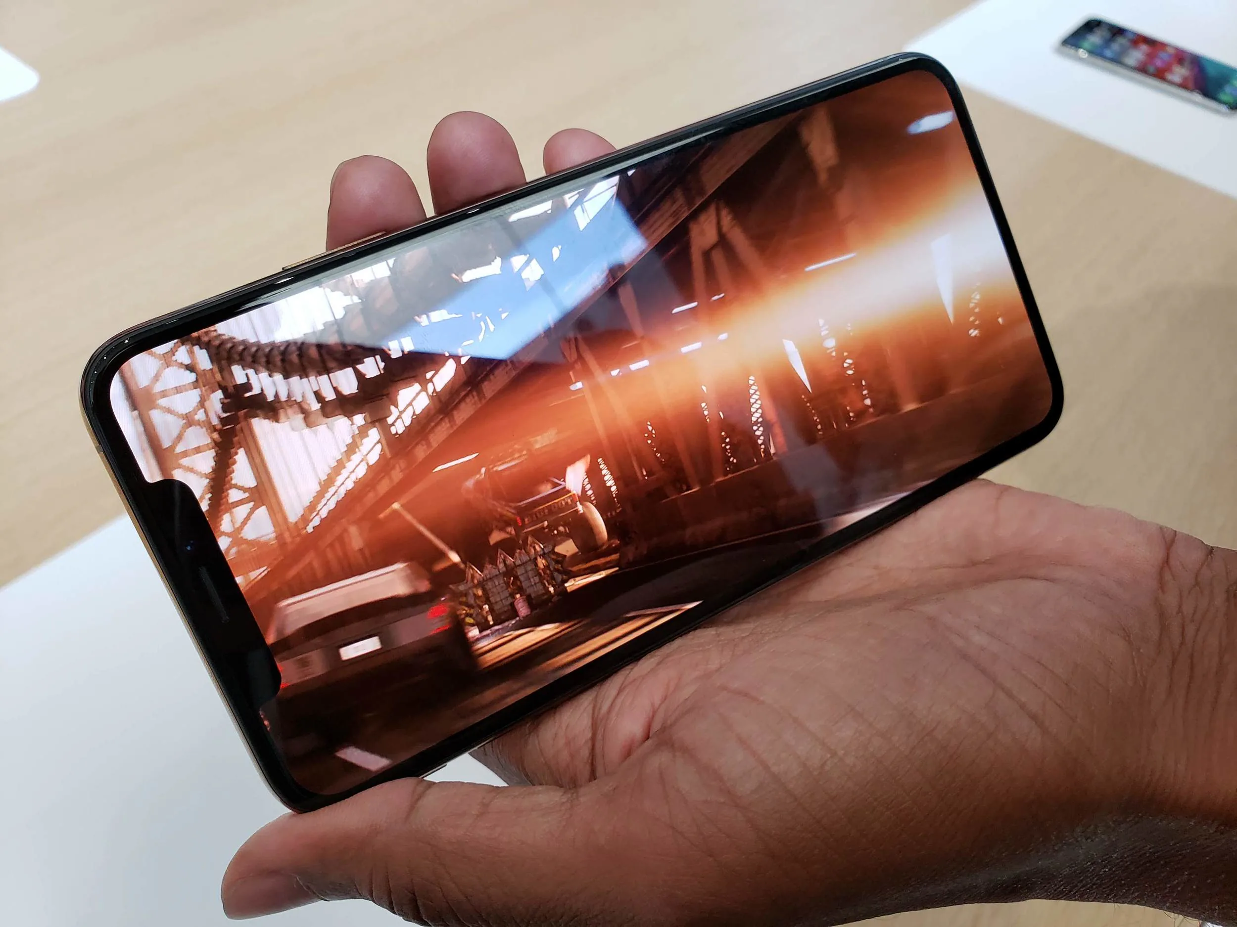 iPhone XS và iPhone XS Max màn hình 6.5 inch chính thức ra mắt