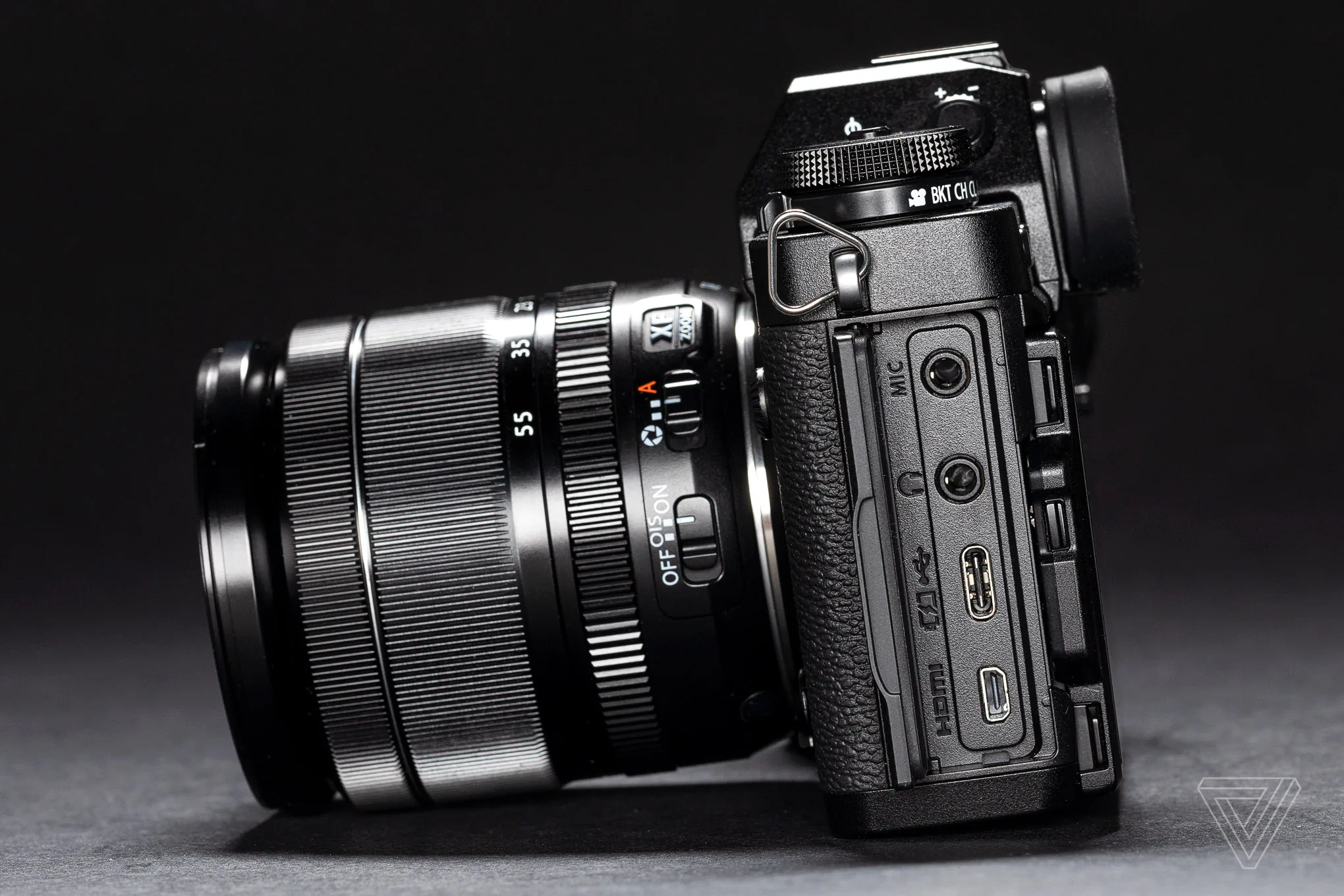 Fujifilm ra mắt X-T3: Nhiều nâng cấp bên trong, ngoại hình như X-T2