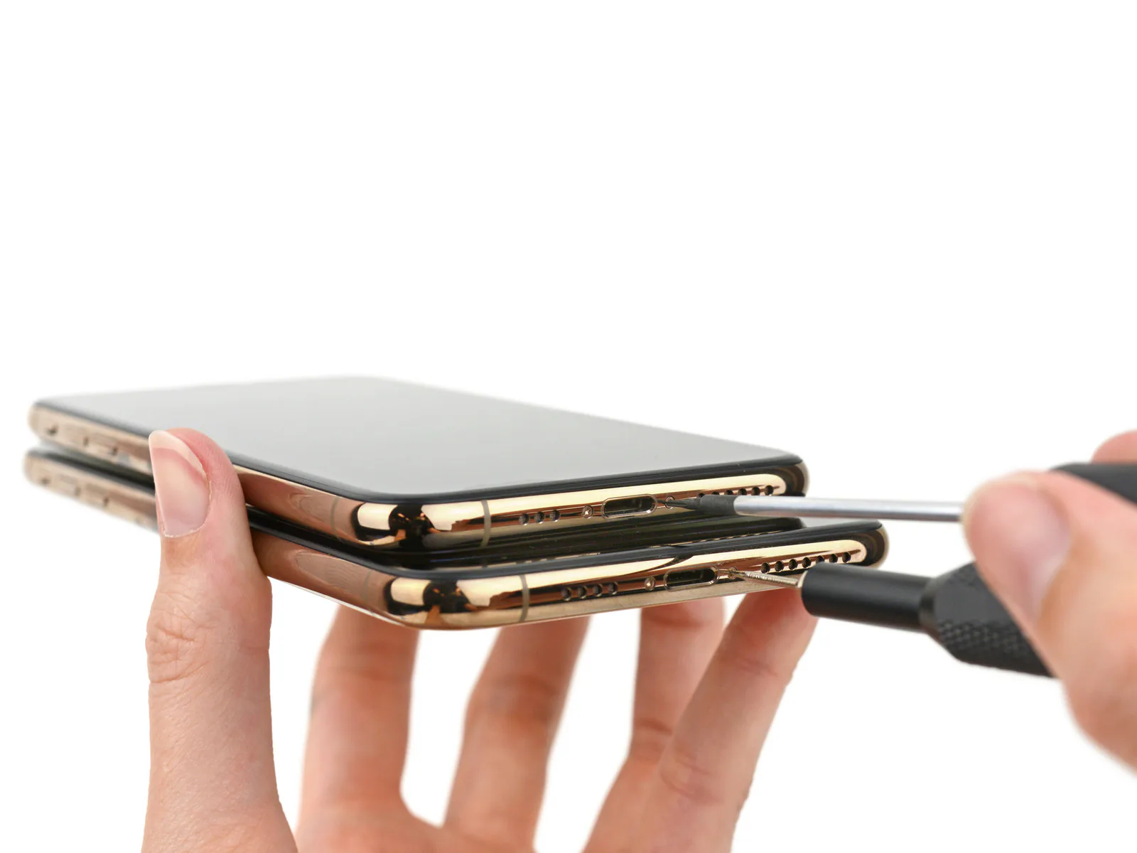 Mổ bụng chi tiết bên trong iPhone Xs, giống với iPhone X, pin L liền