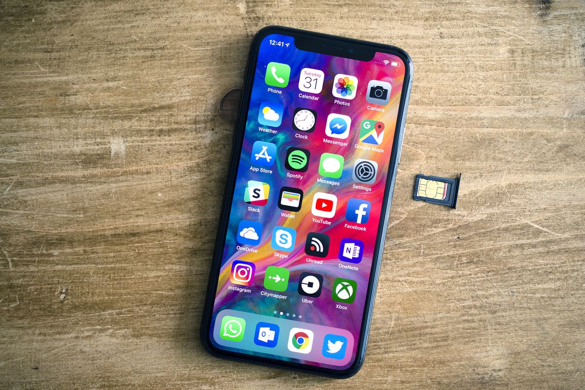Tin đồn: Apple sẽ sớm loại bỏ khe SIM vật lý trên iPhone 14