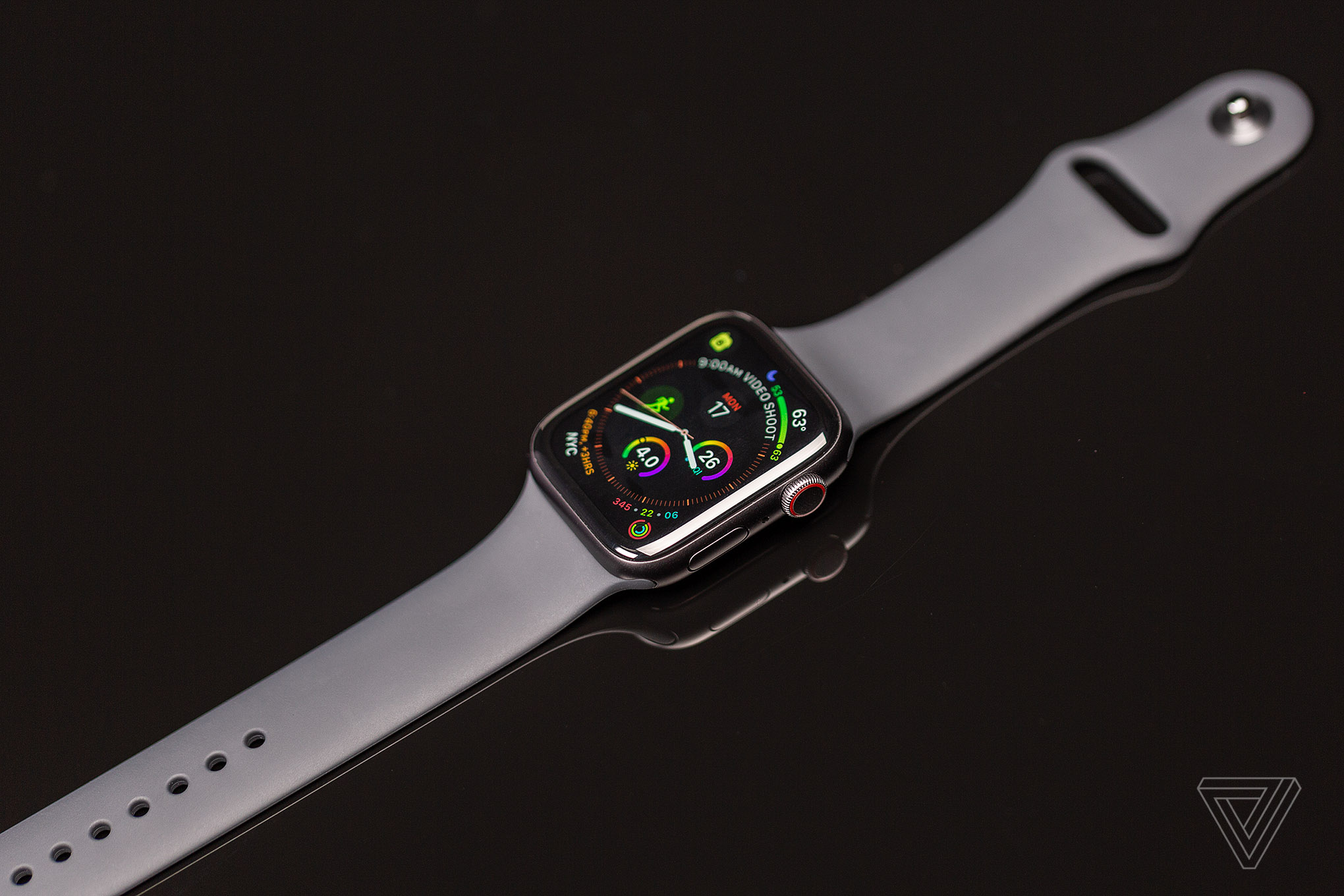 Bên trong Apple Watch Series 4: Gọn gàng, có thể sửa được 6/10