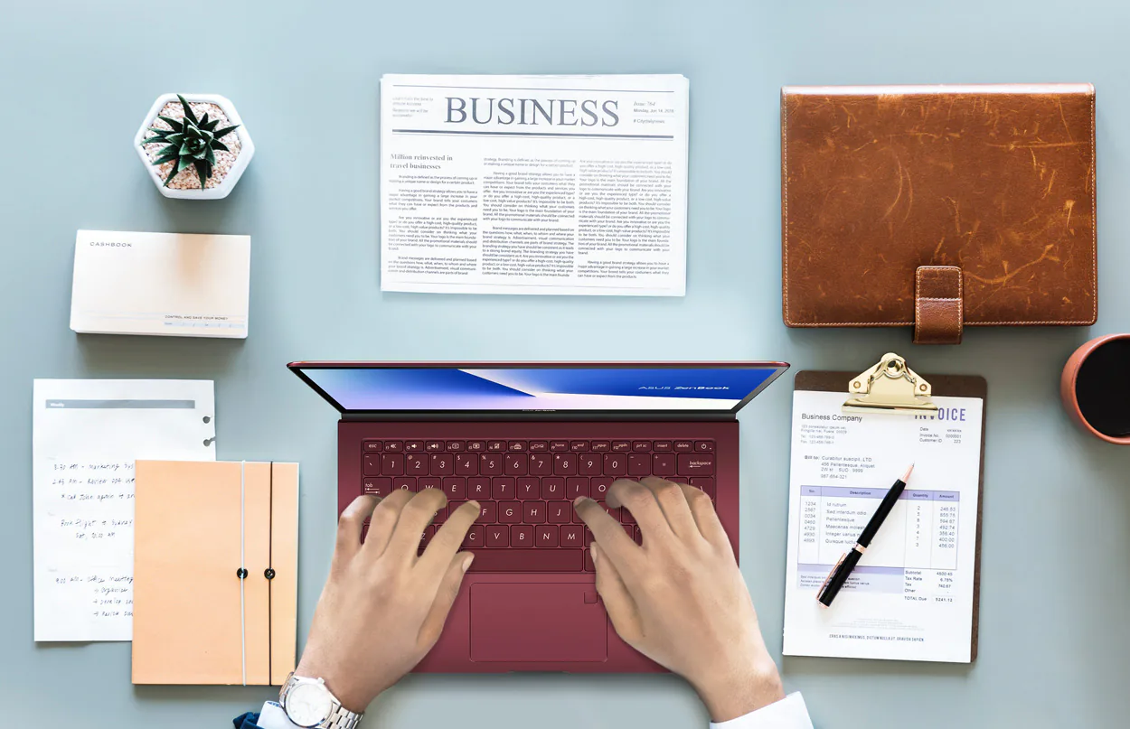 ASUS ZenBook S (UX391) ra mắt phiên bản Đỏ Burgundy, mỏng 12.9mm, giá 39.99 triệu đồng