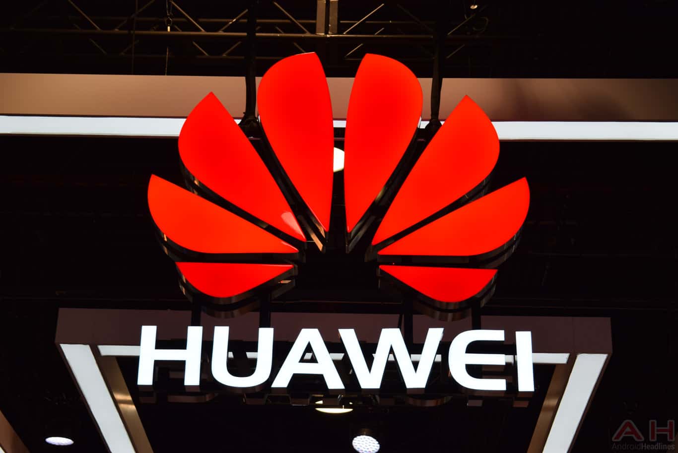 Huawei cho biết doanh thu tăng 39% lên 27 tỷ đô la trong quý 1 năm nay