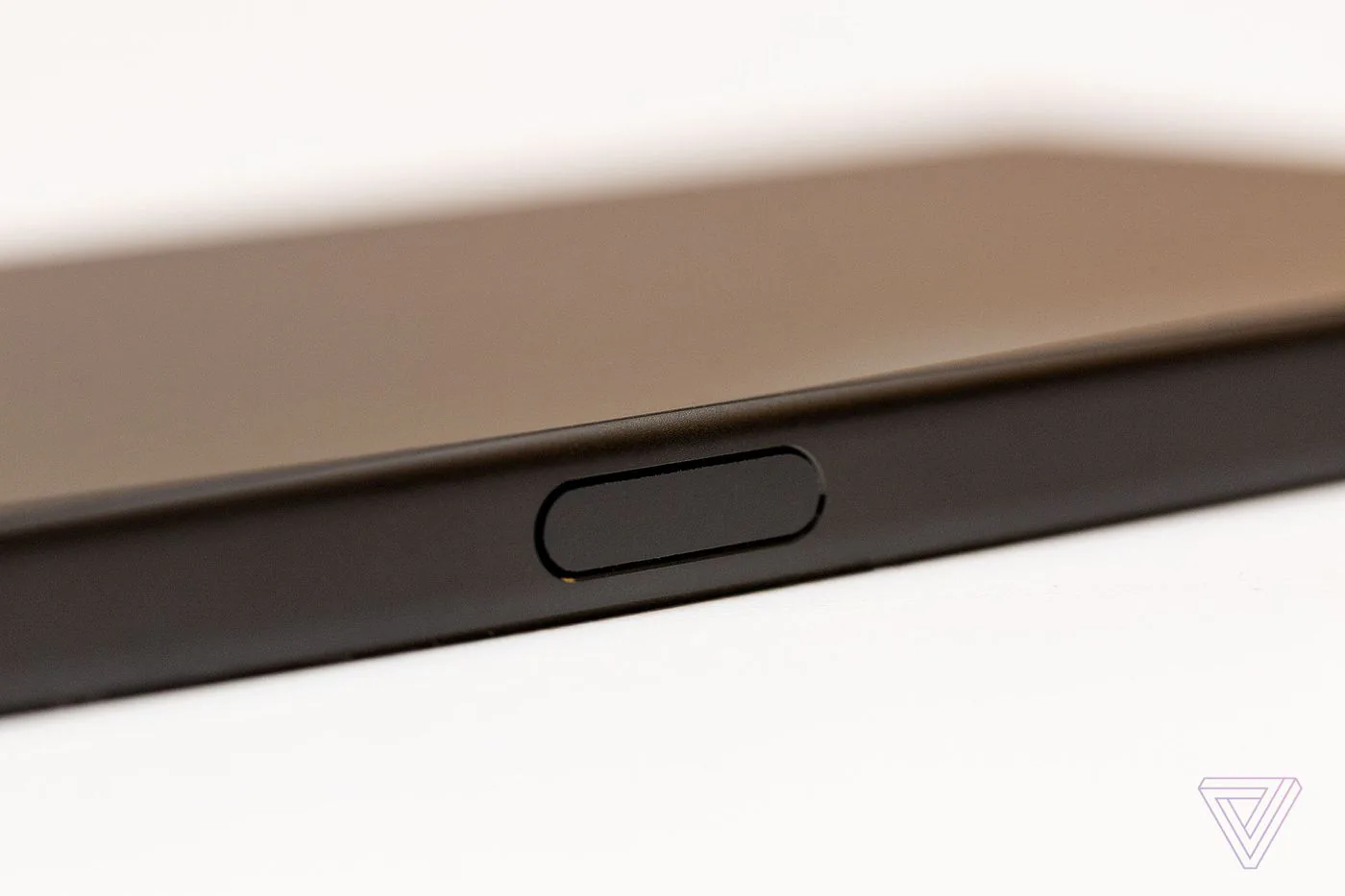 Đánh giá Razer Phone 2, là điện thoại chơi game tốt hơn điện thoại "thông thường"?