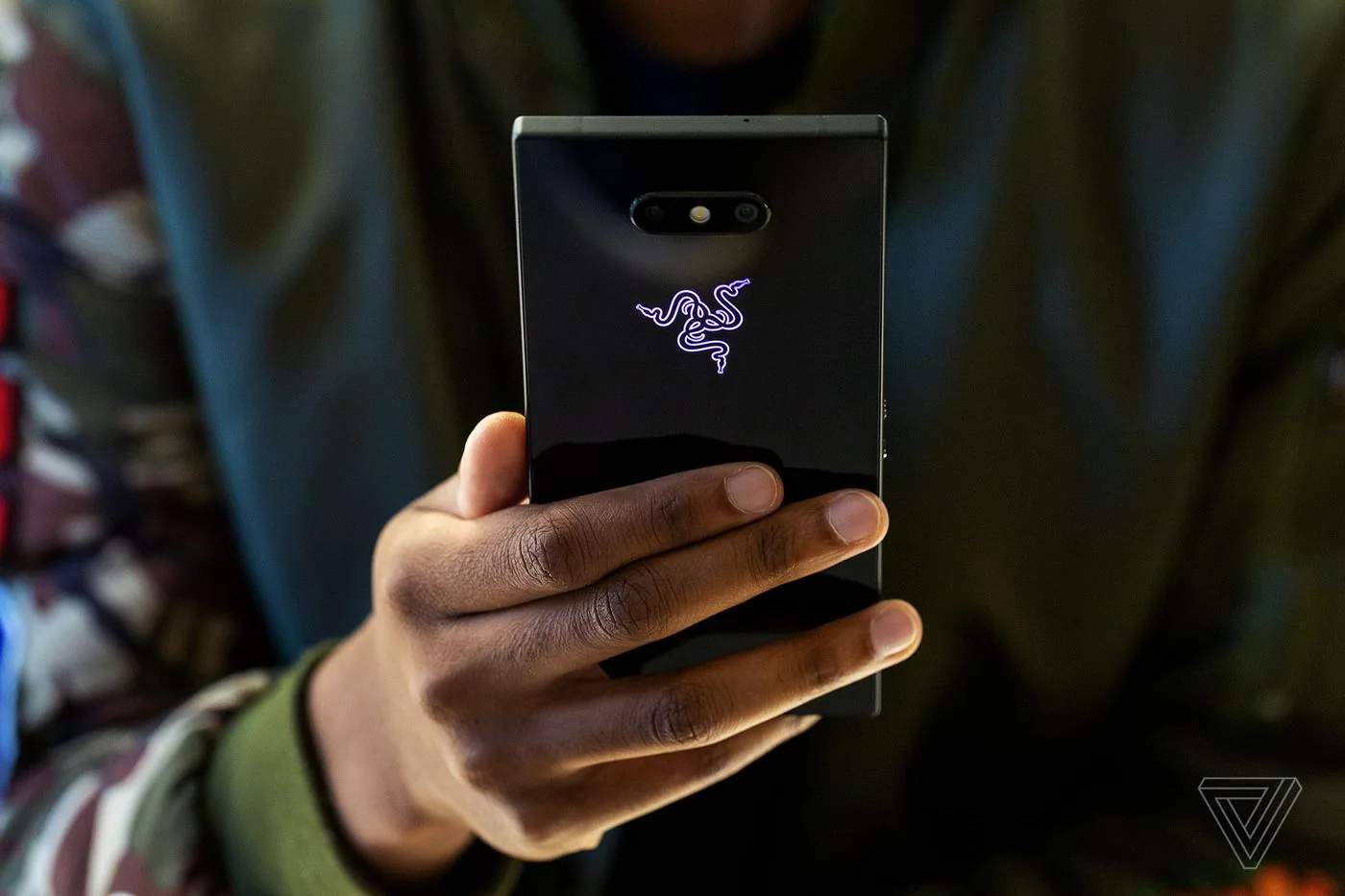 Đánh giá Razer Phone 2, là điện thoại chơi game tốt hơn điện thoại "thông thường"?