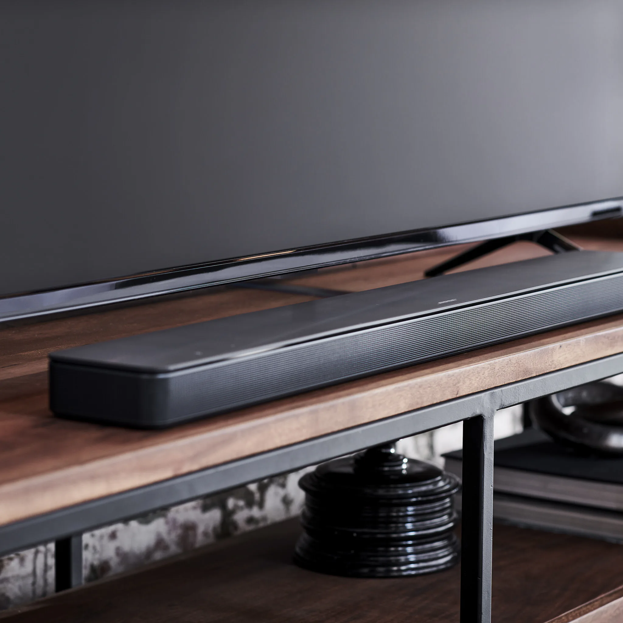 Bose giới thiệu loa thông minh Home Speaker và loa Soundbar mới