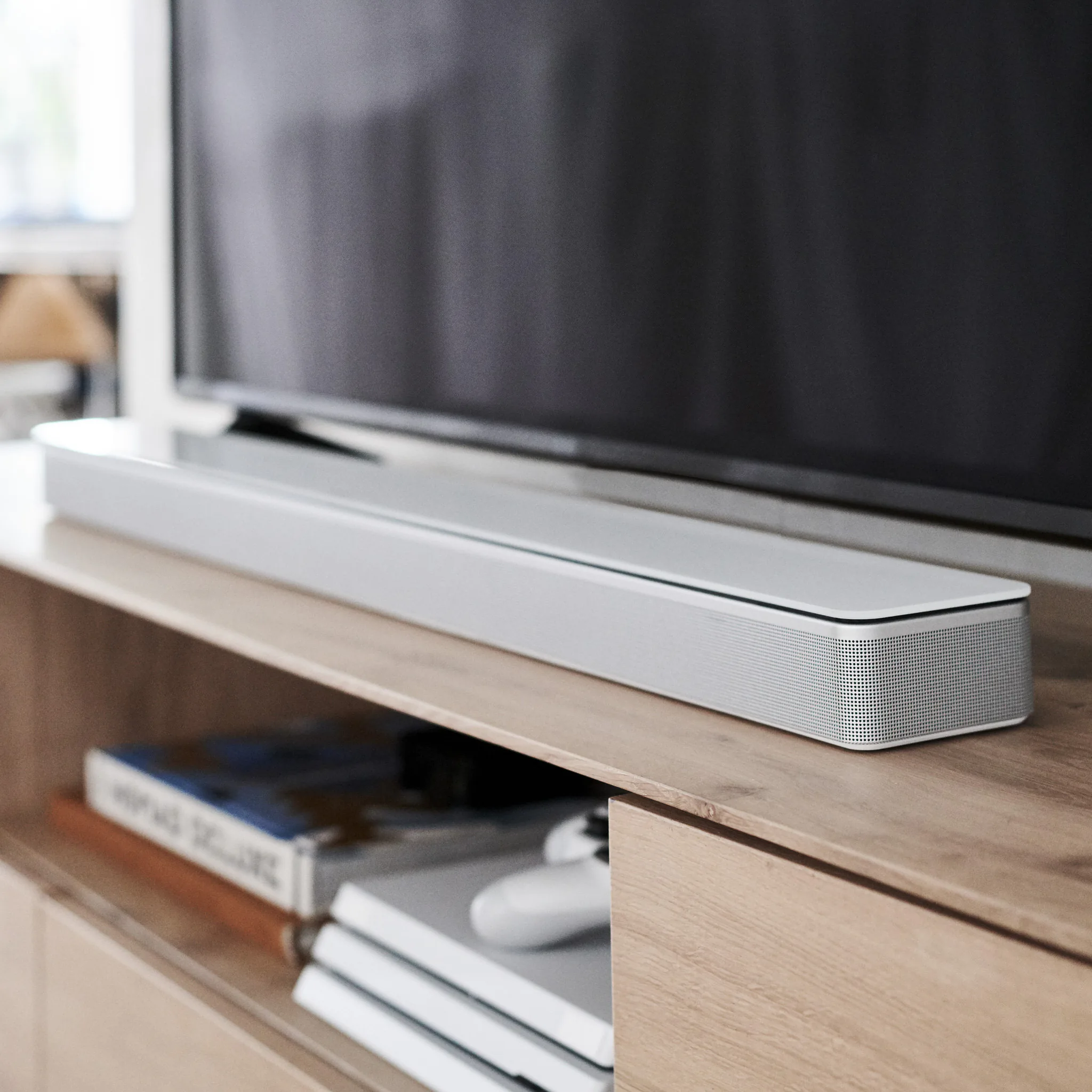 Bose giới thiệu loa thông minh Home Speaker và loa Soundbar mới